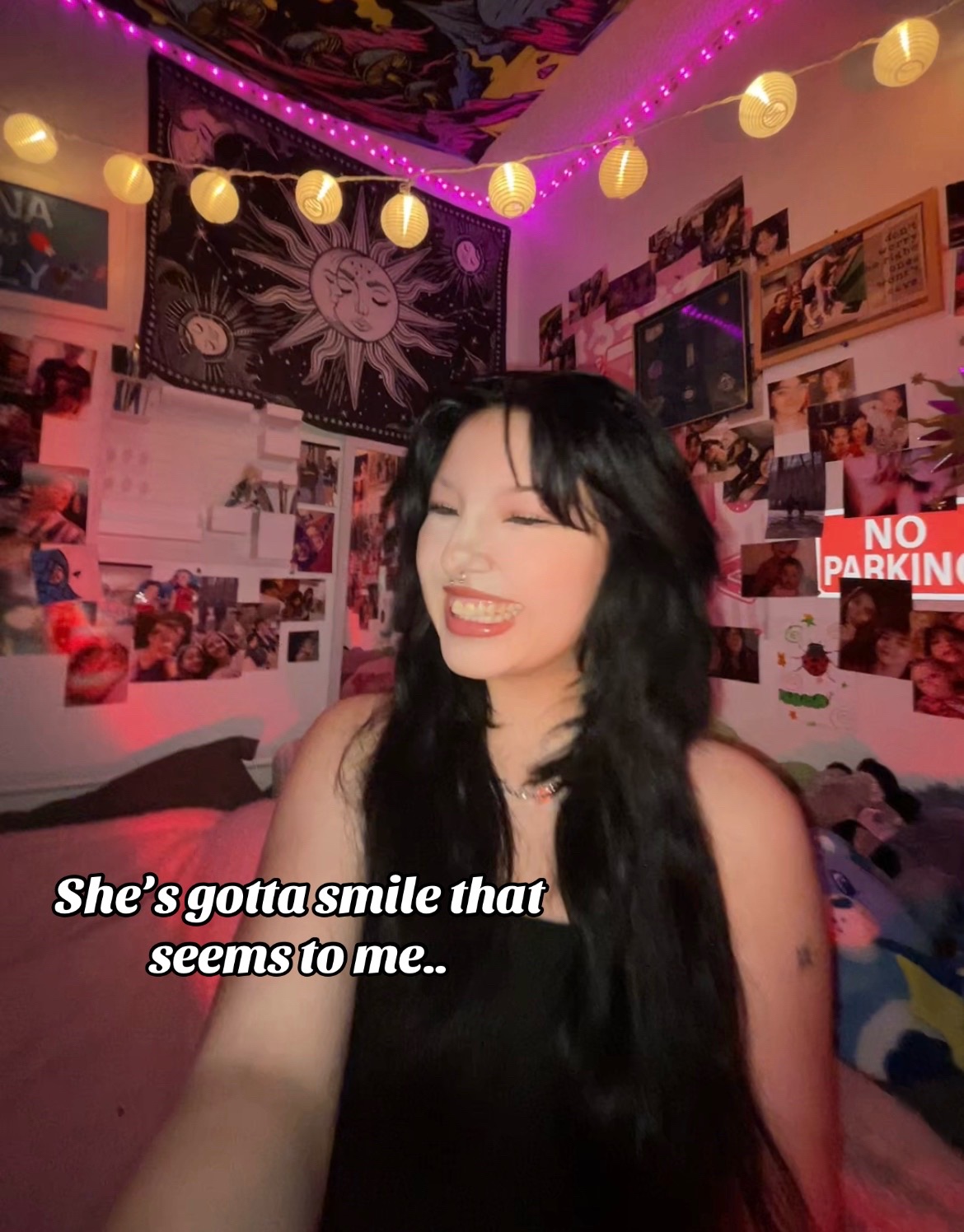 @𝐑★