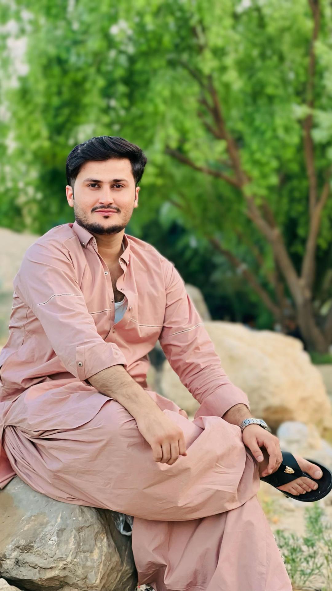 @Ilyaskhan98