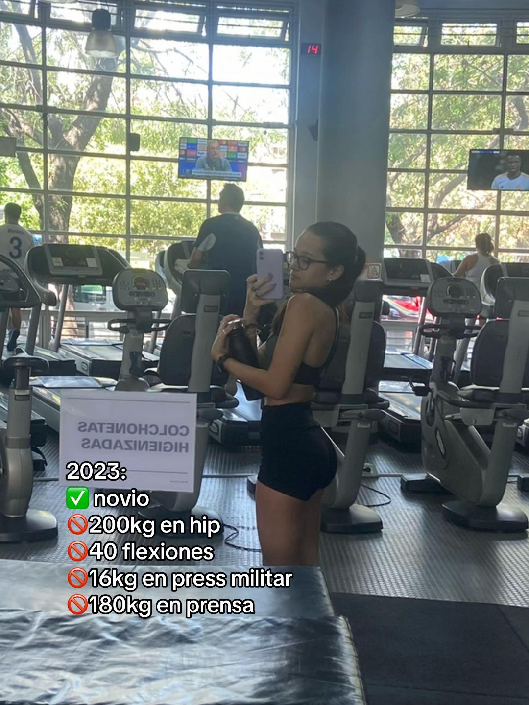 @👑