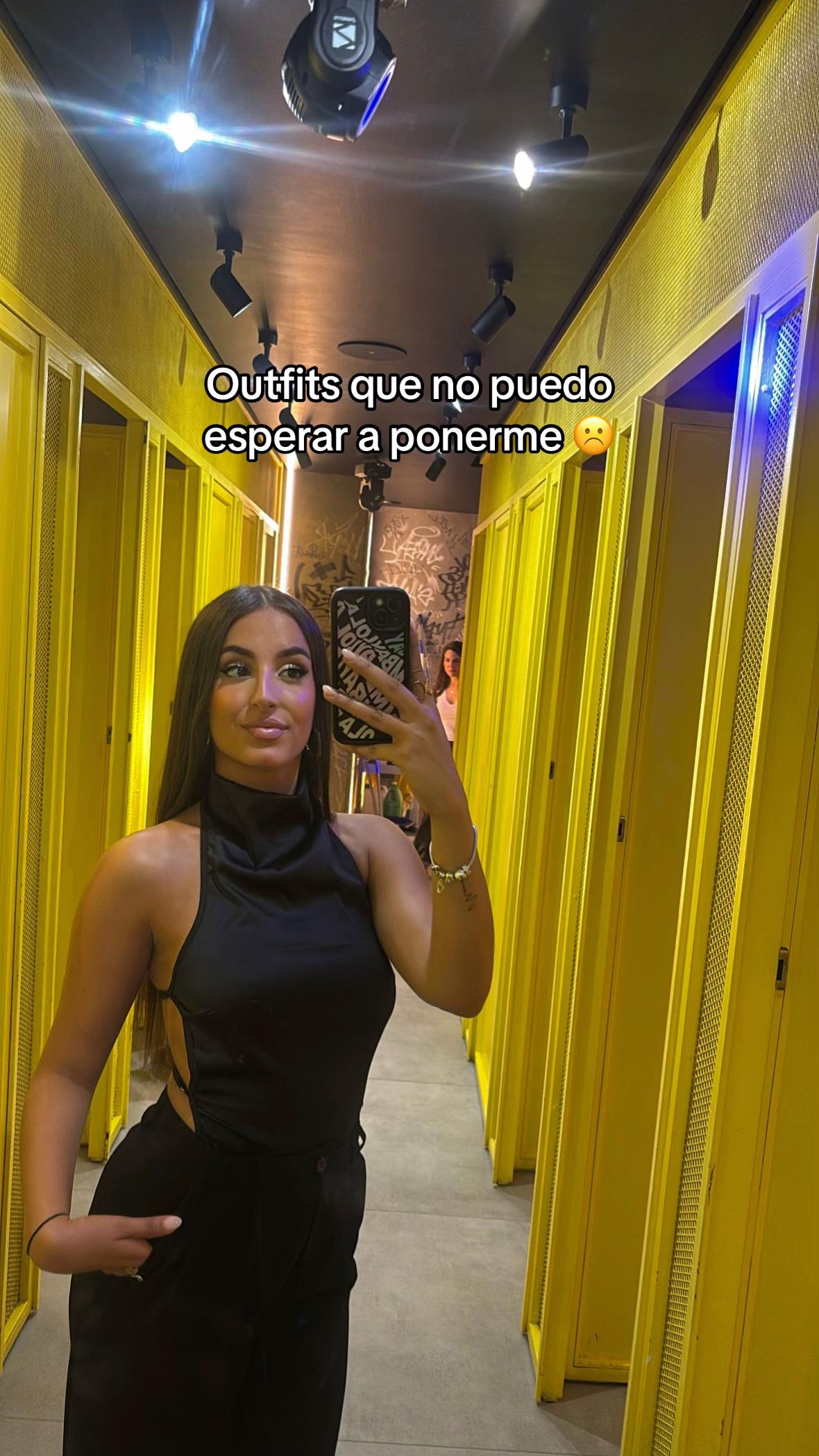@adriana menacho