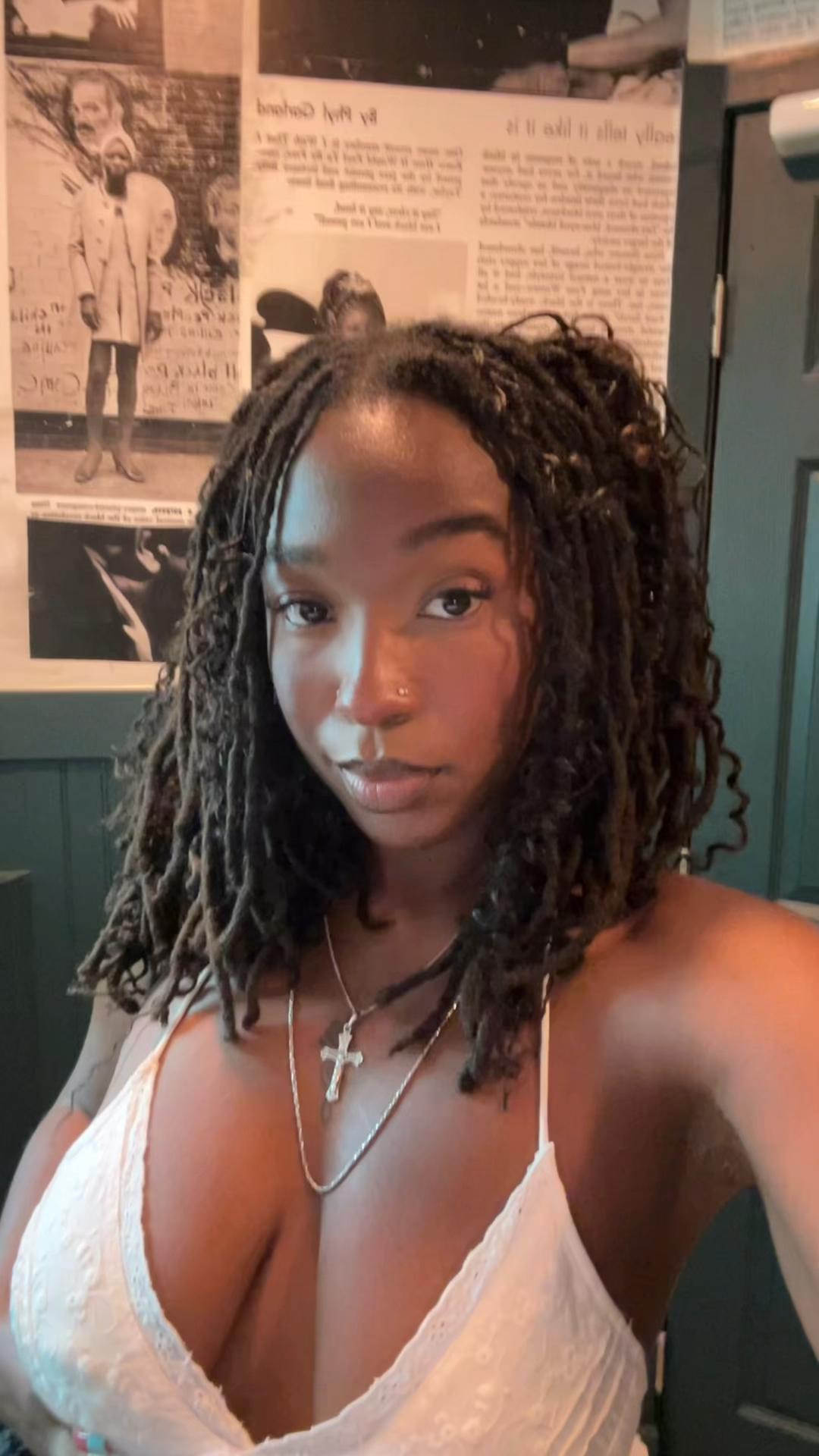 @lala.lalasworld