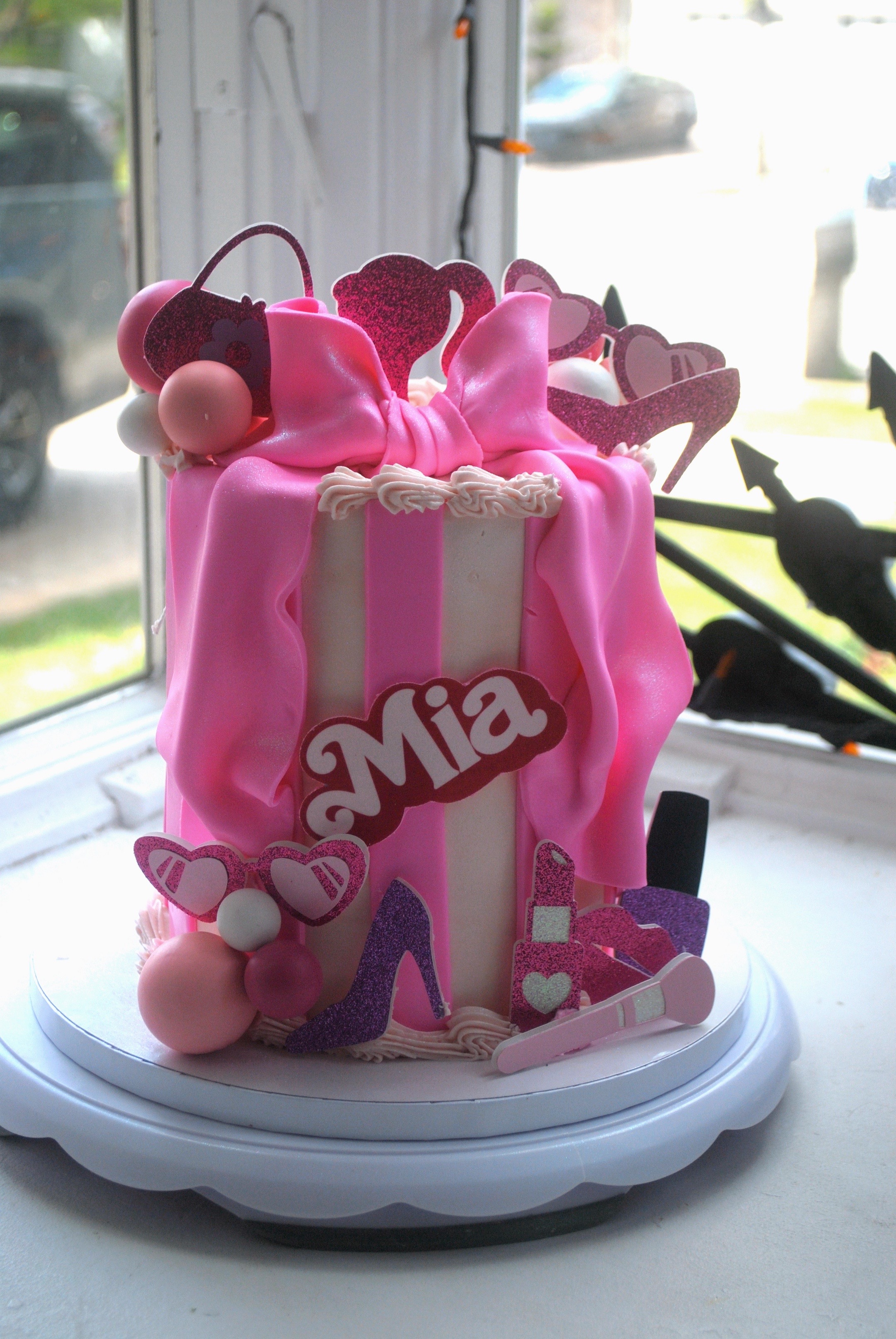 @sweet tooth cakery