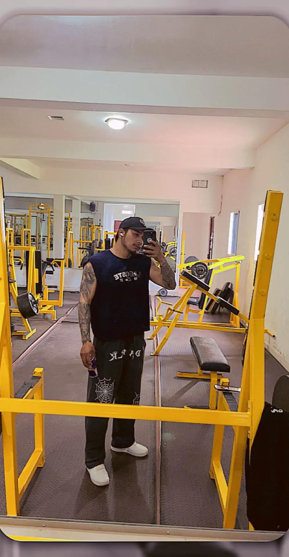 @Anibal 🇬🇹💪💵🛢️