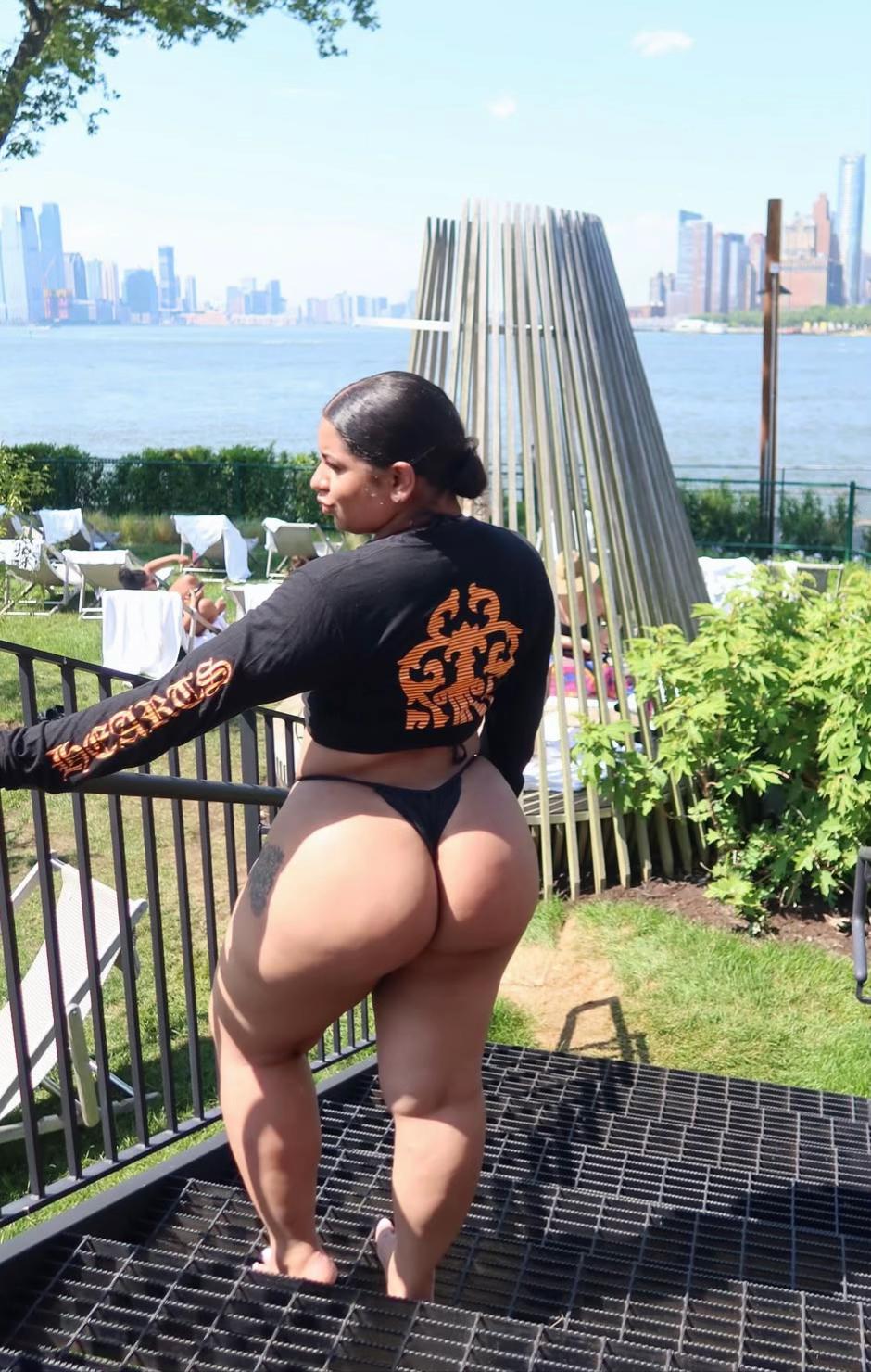 @mujeres ex&oacute;tica