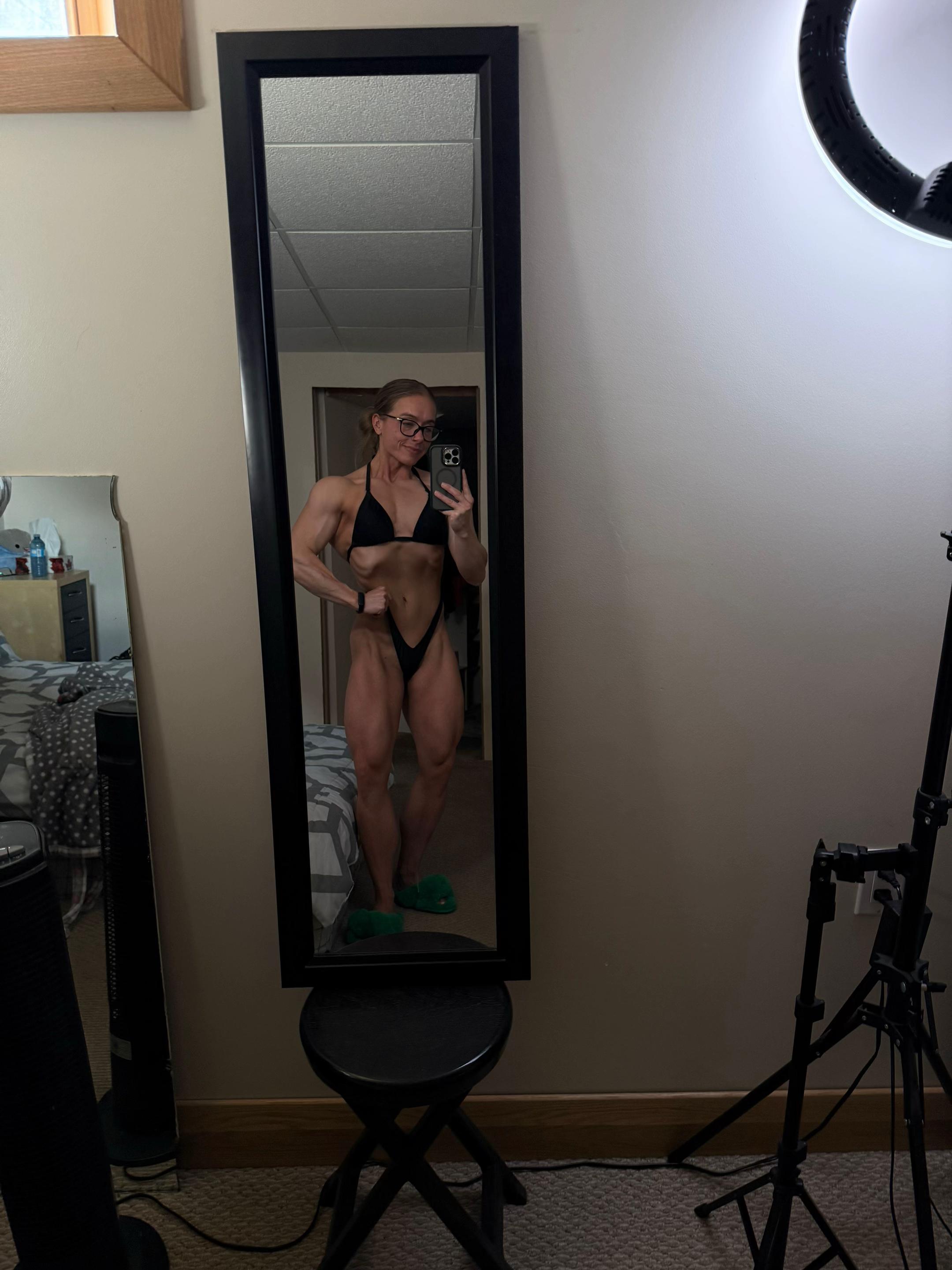 @shannonahle.ifbbpro