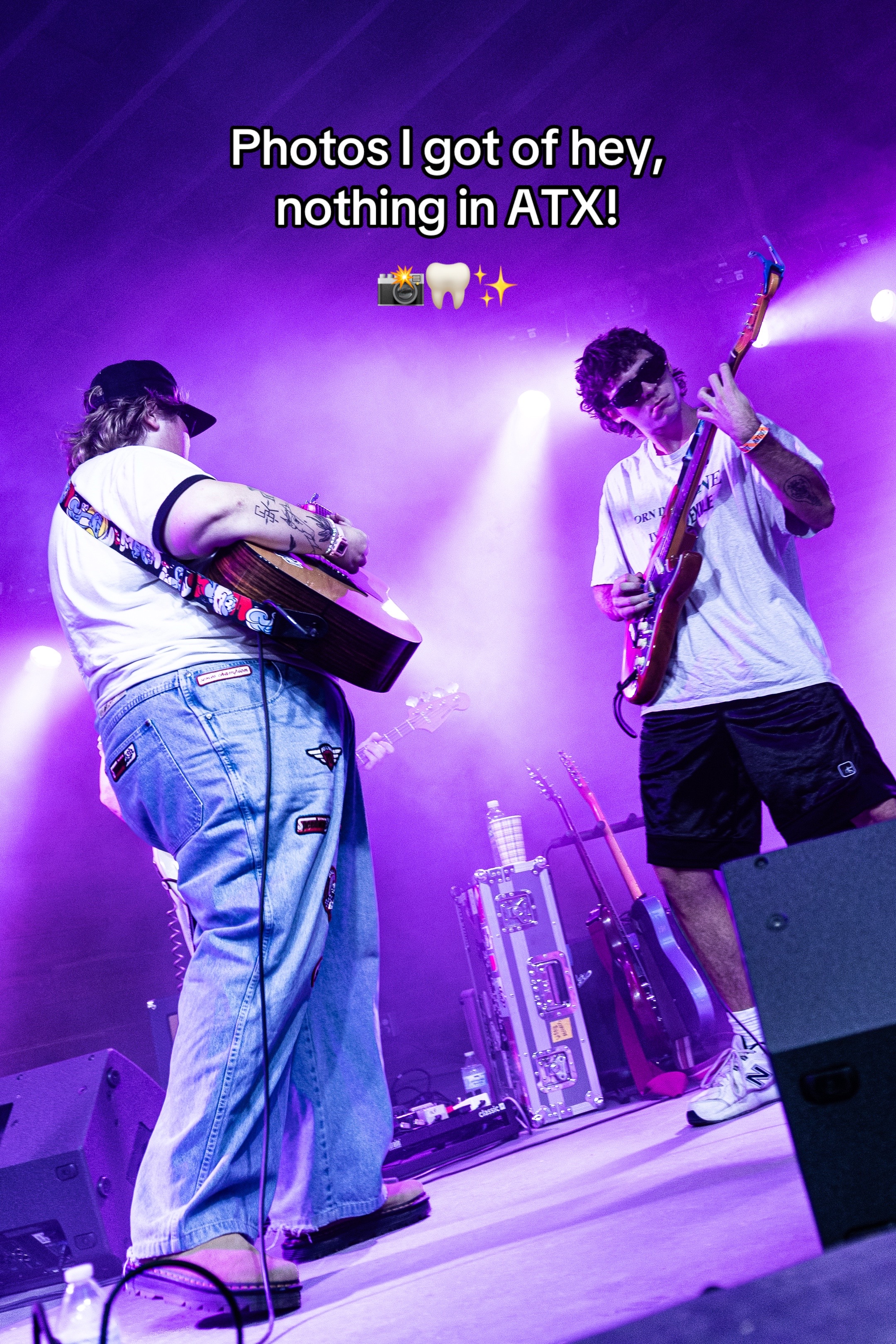 @claire | live music photog