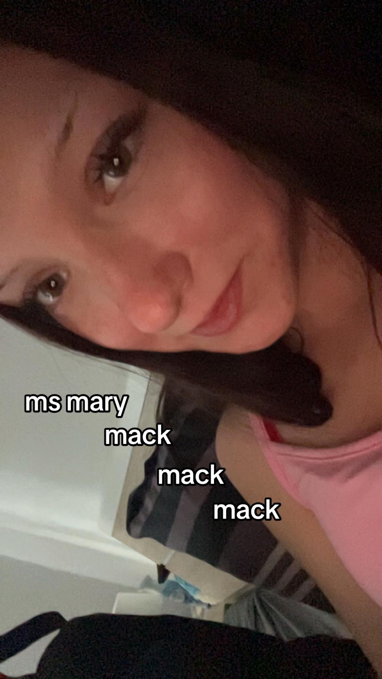 @𝒞ℯ𝓁𝒾𝓃ℯ