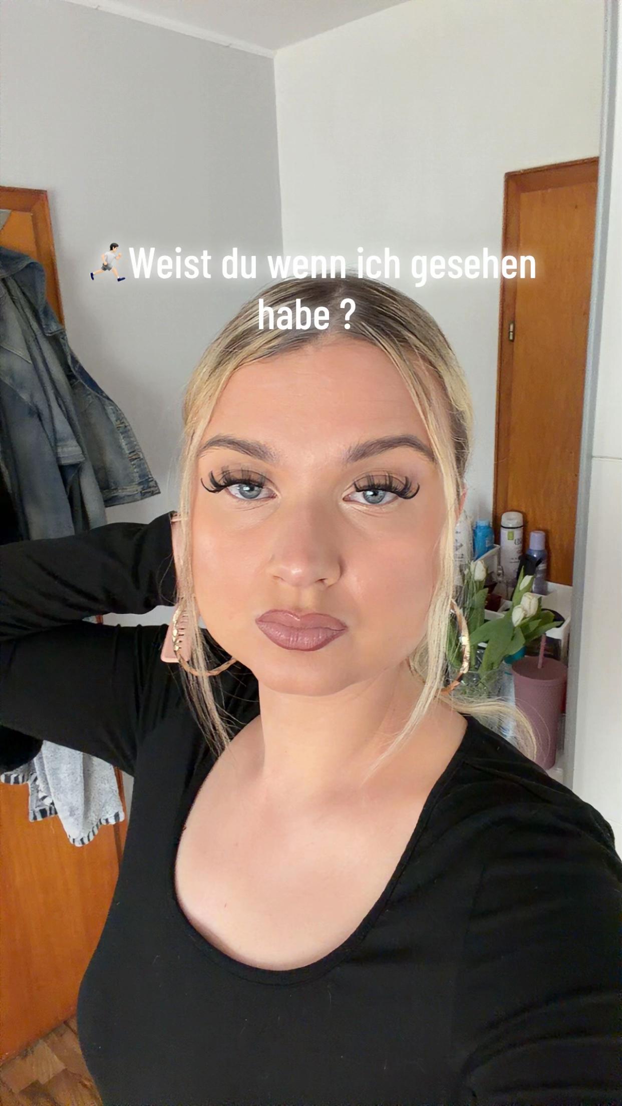 @𝒮𝒶𝒷𝒾𝓃𝑒