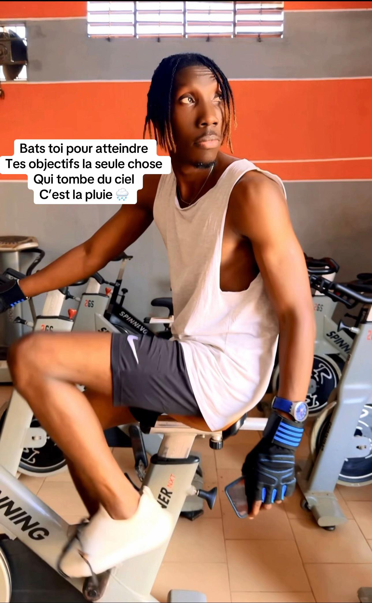 @LE GRAND COLA OFFICIEL ❤️💙