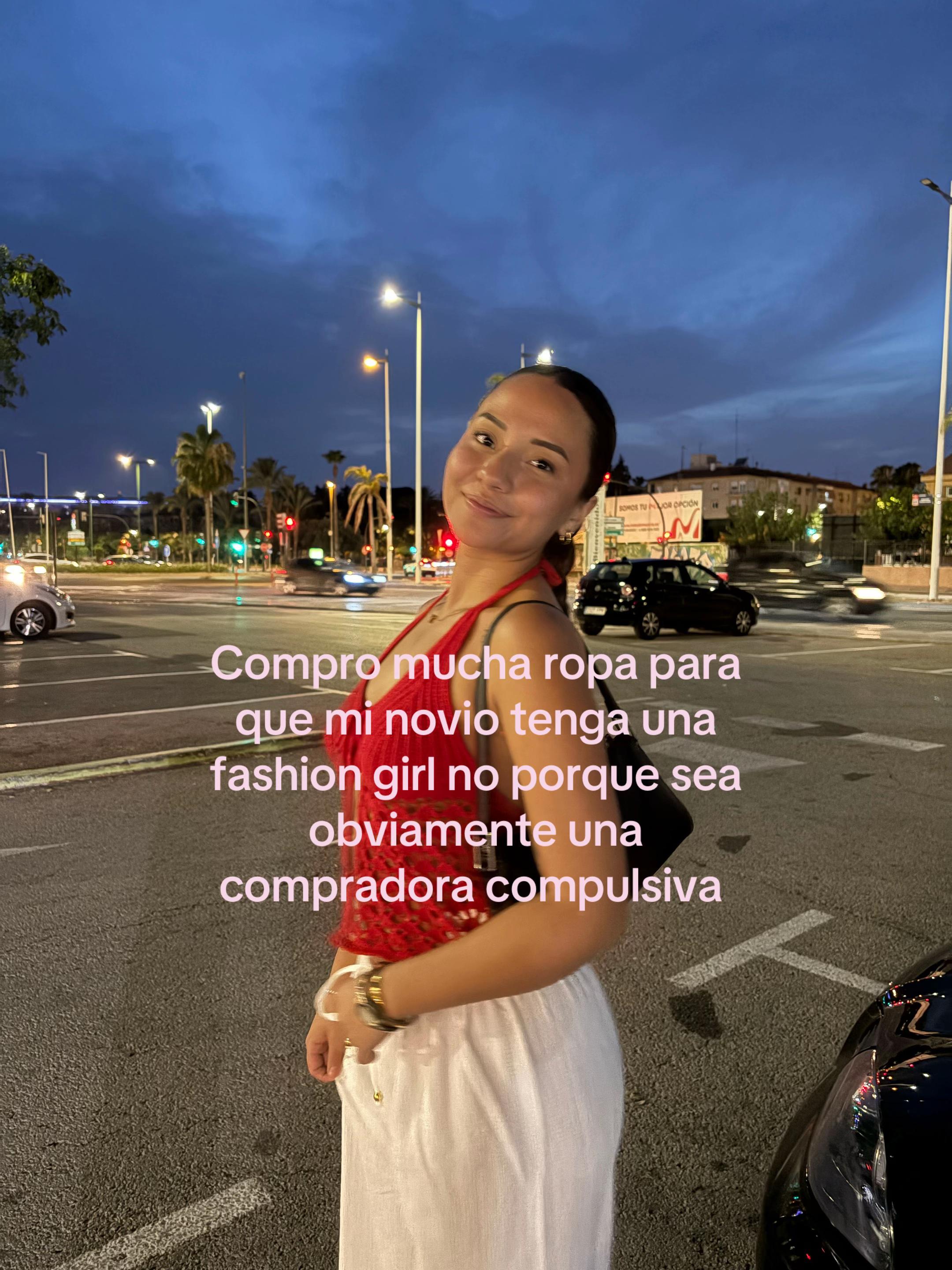 @luisaafer25_