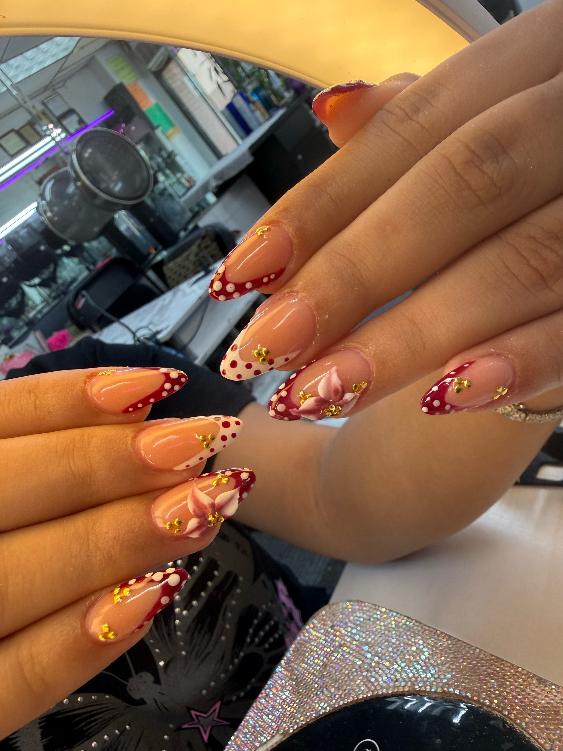 @ada_nails