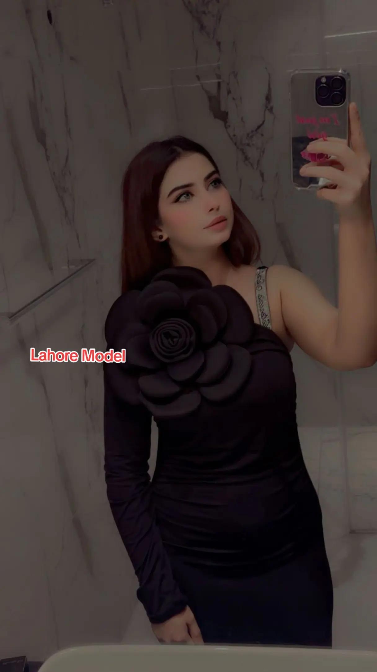 @Lahore Model's