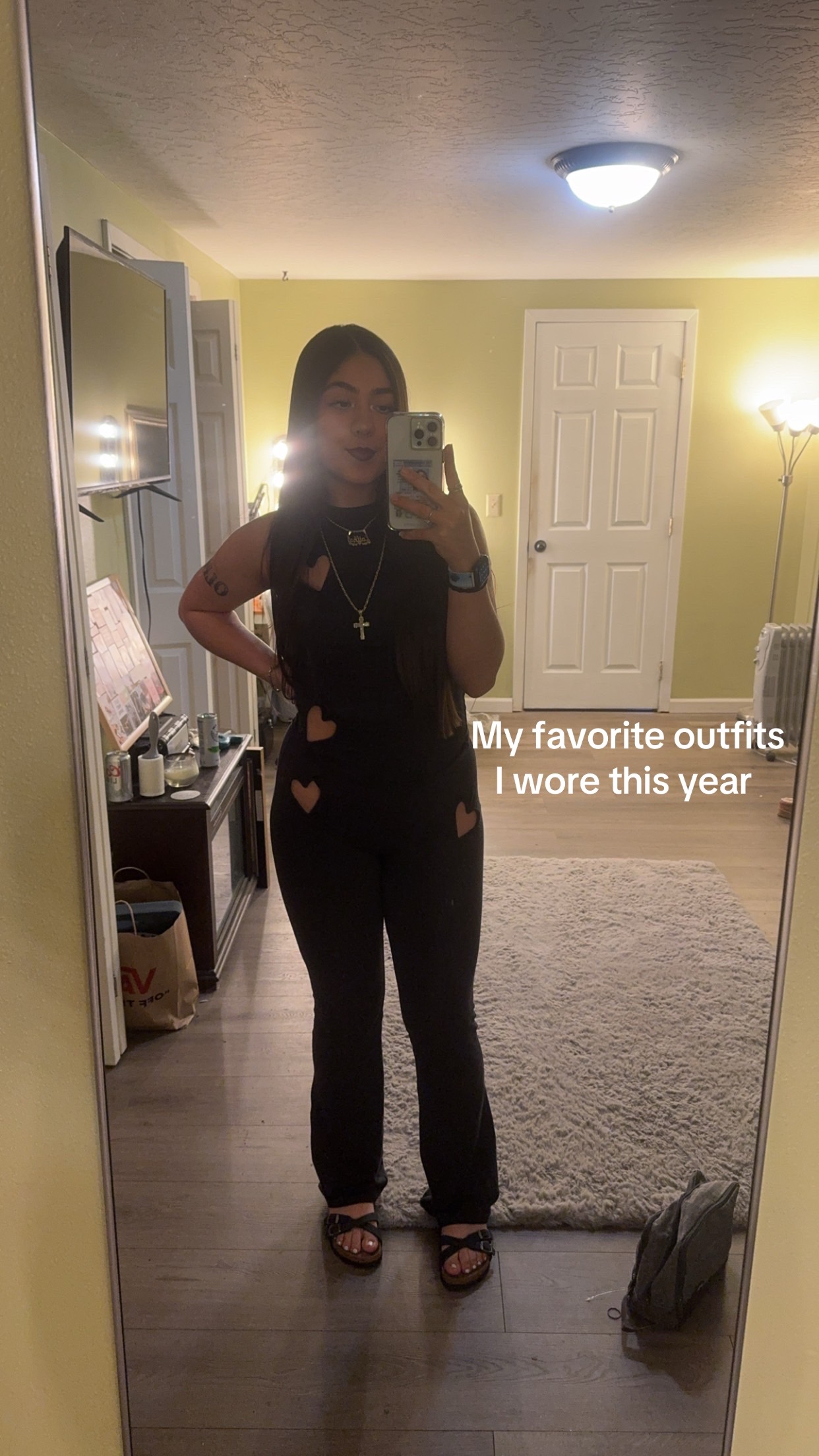 @laish🖤✨