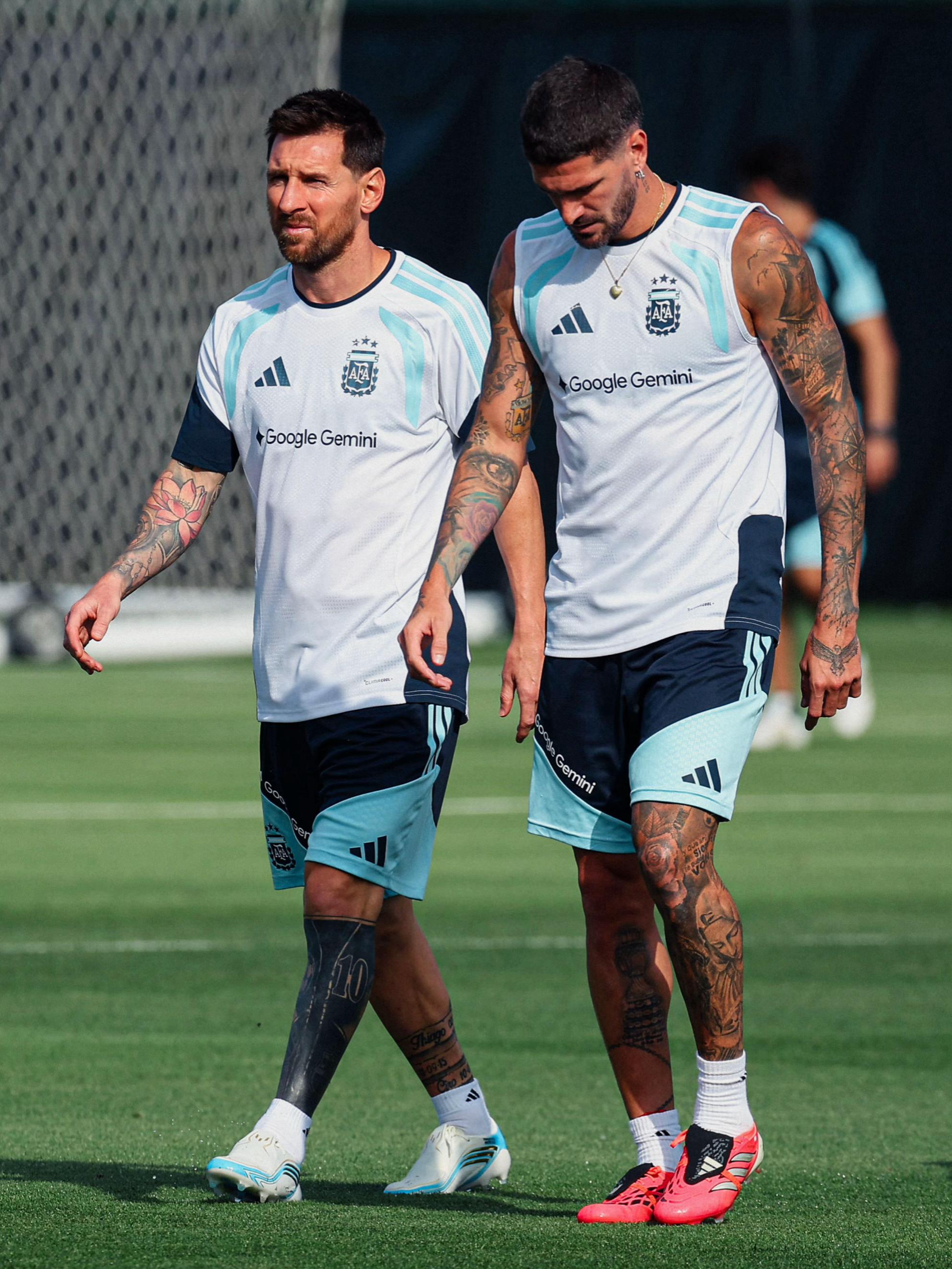 @Footballer Fits