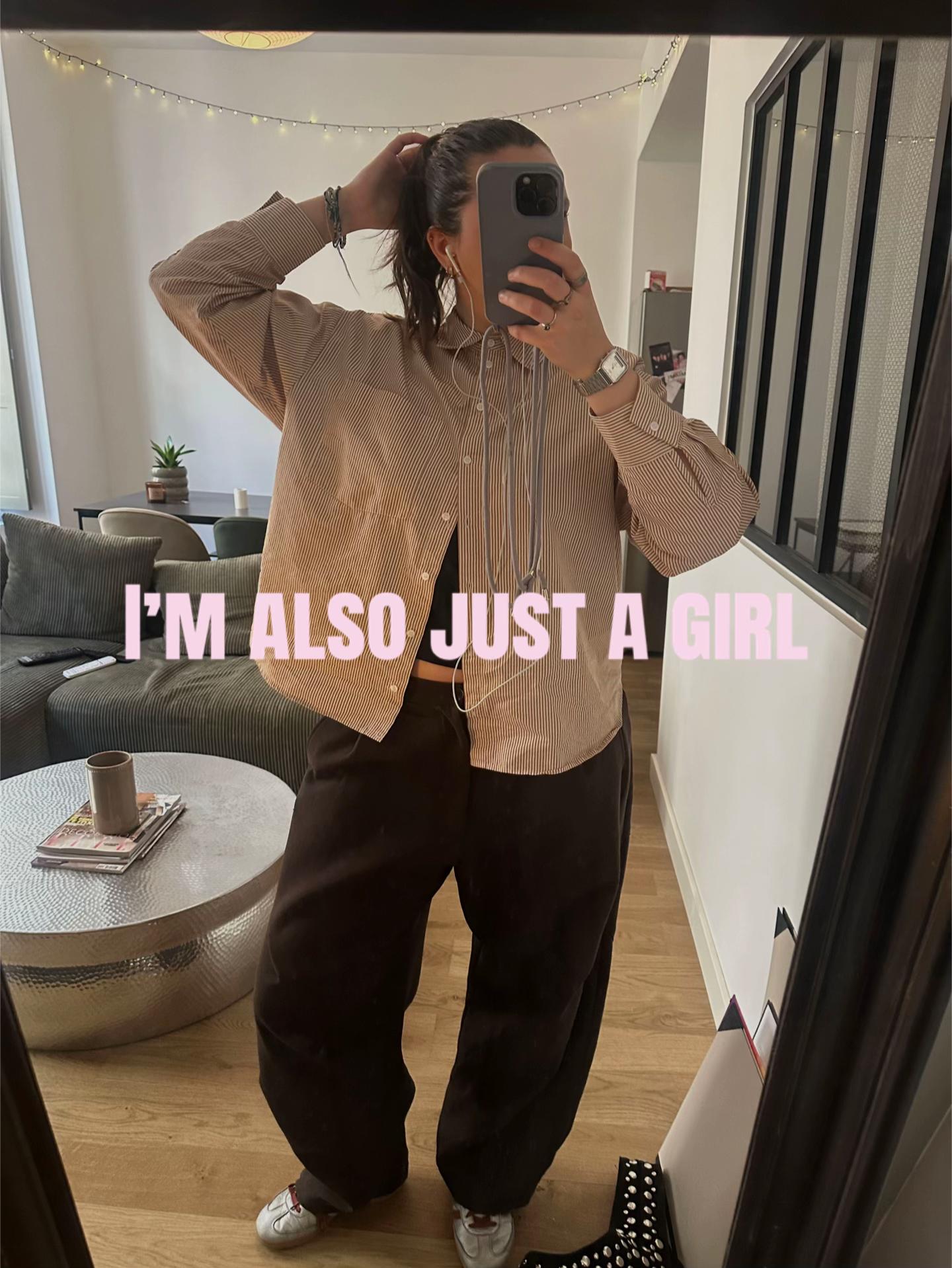 @👅