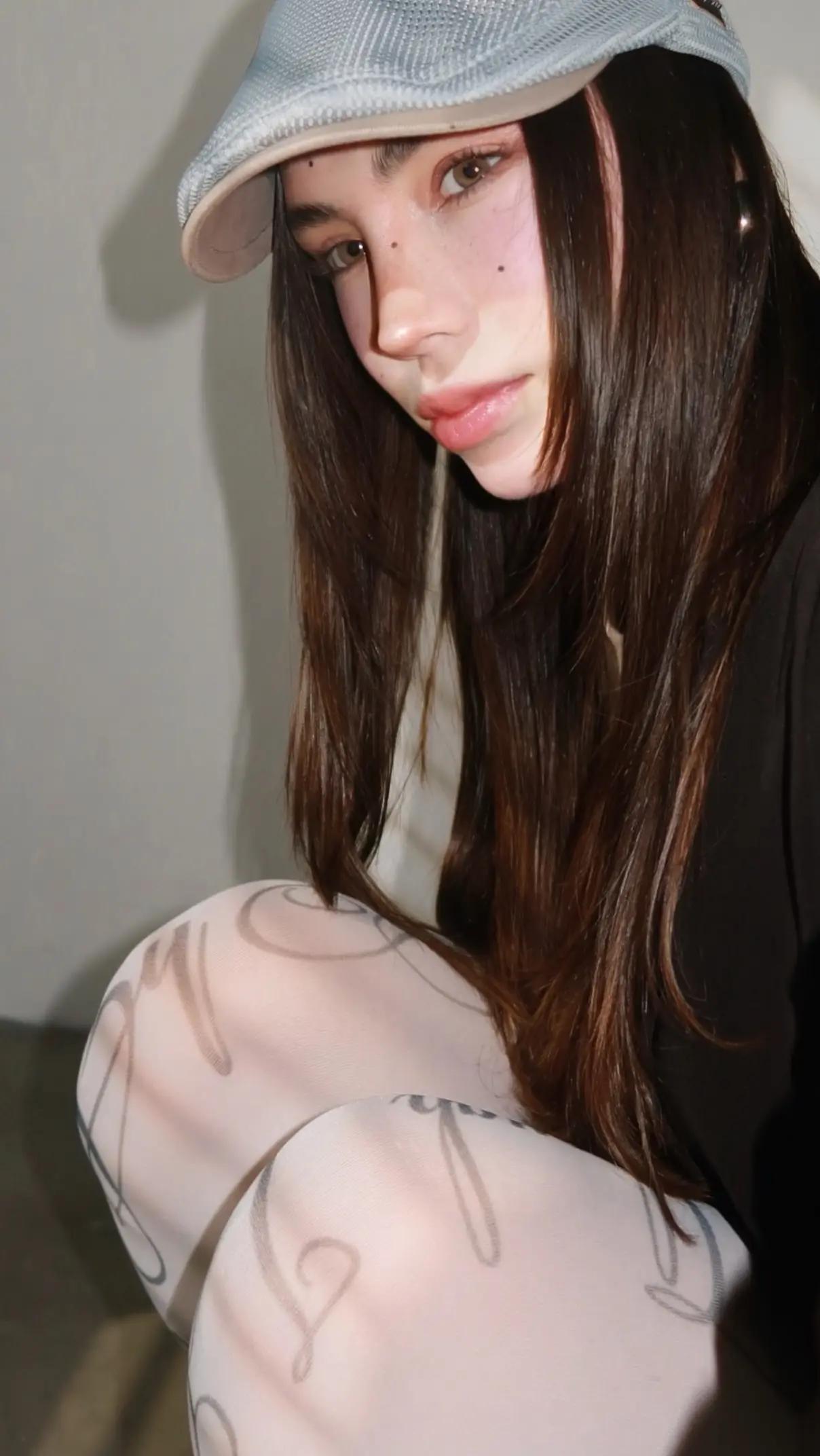 @ᴅᴀʀɪ́S my sᴛᴀʀ ✦