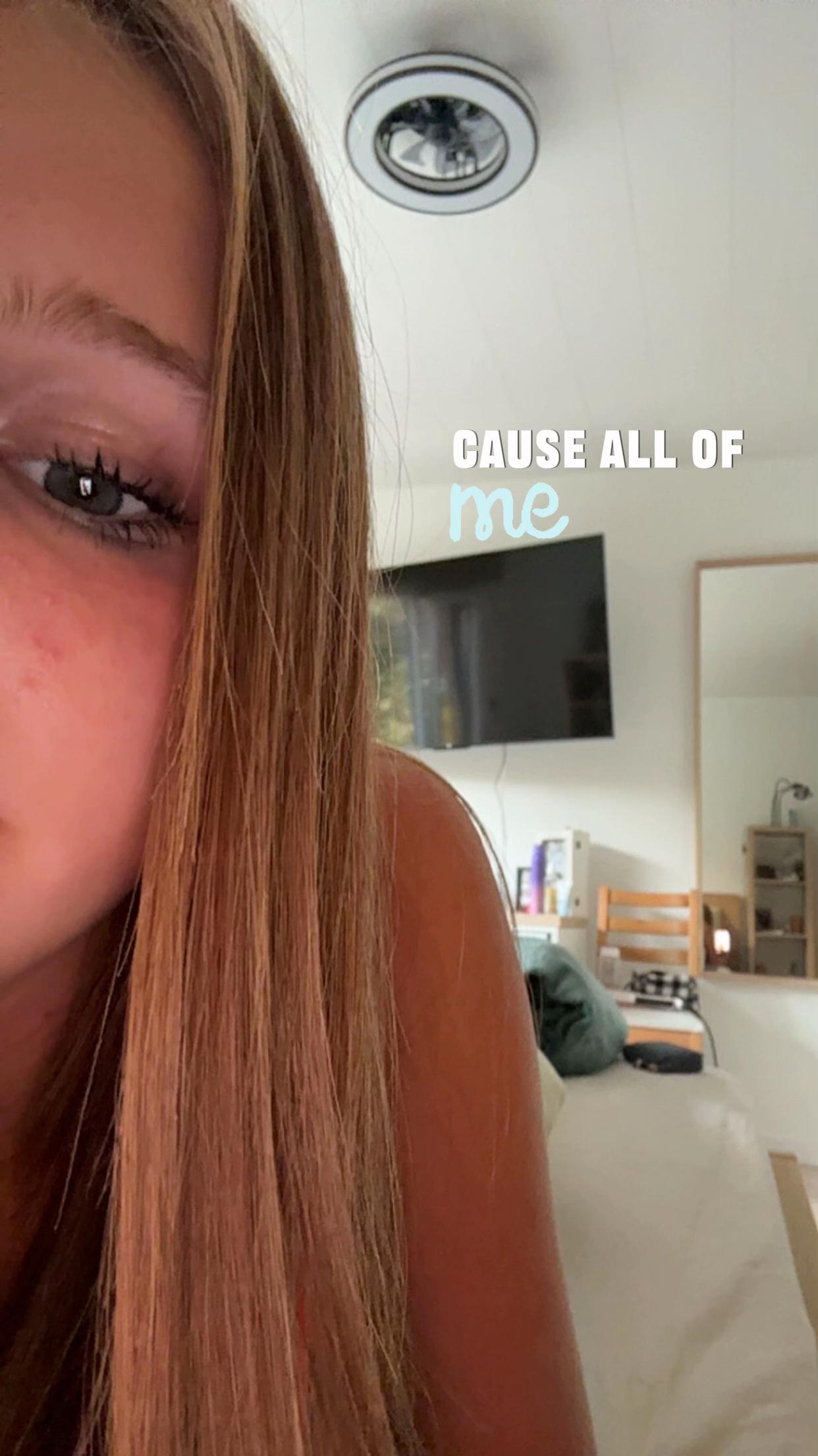 @ℒ𝒾𝓏𝑒 💕✌️