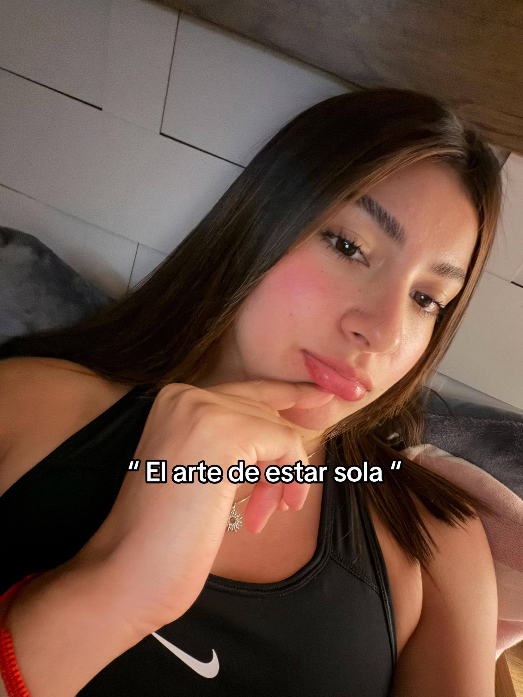 @Camila