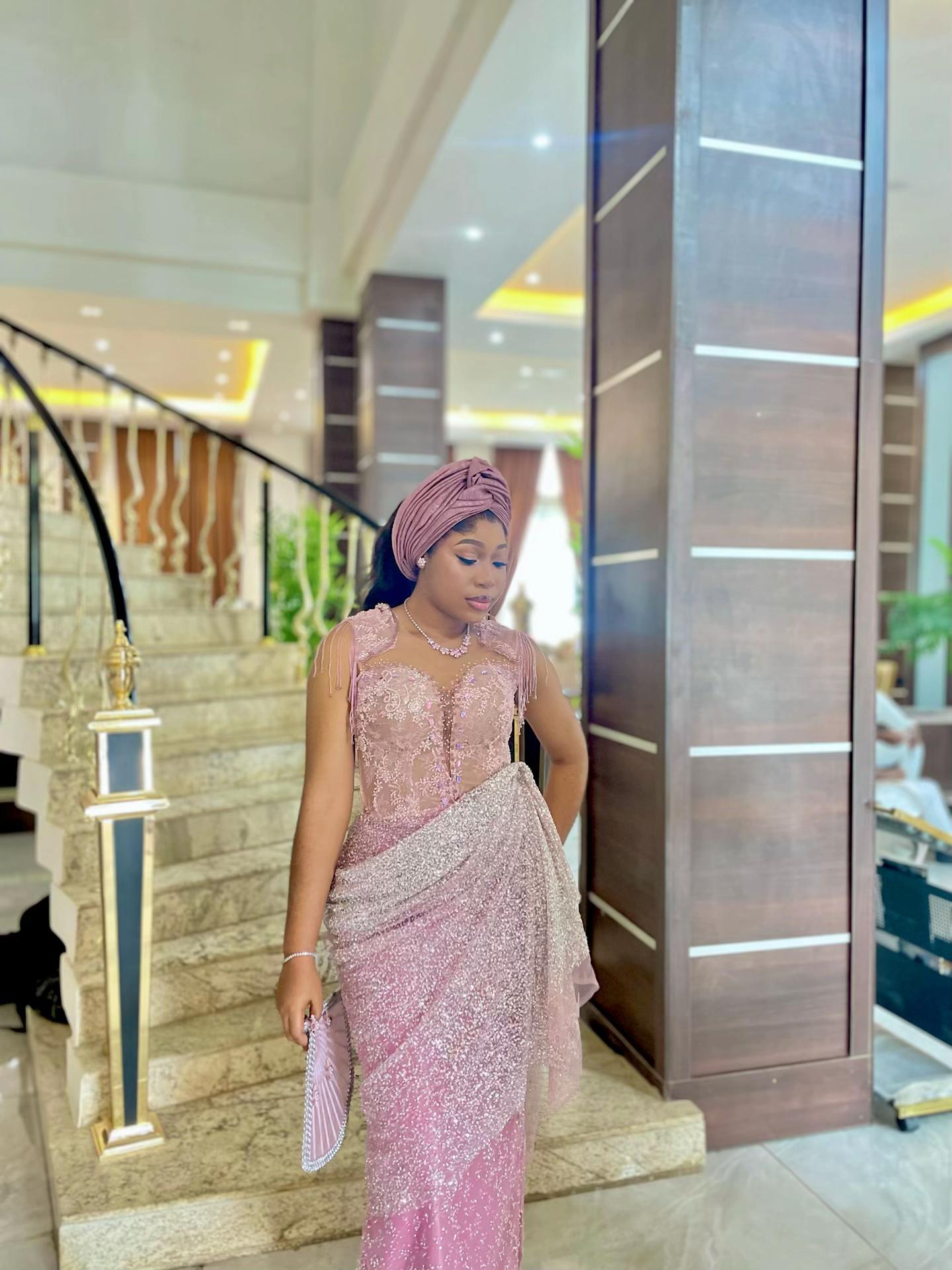 @Lisaokeke_