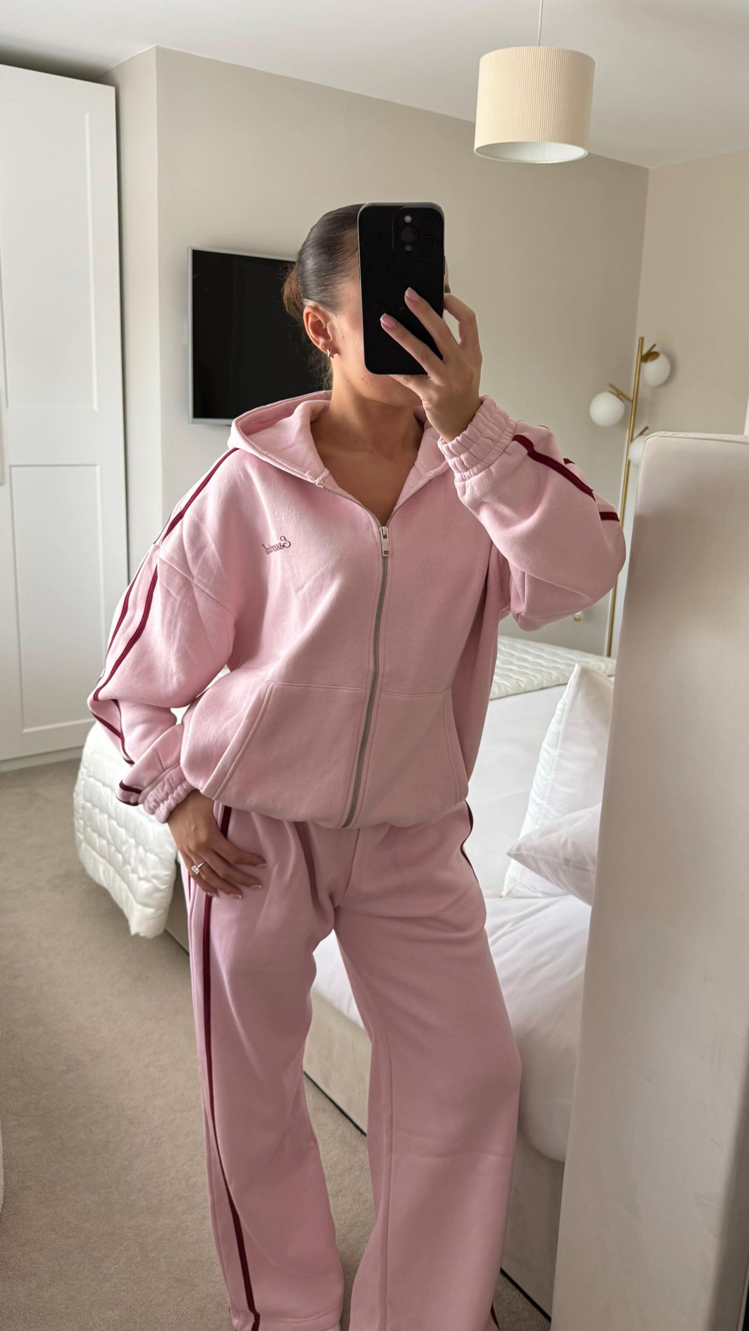 @amywhitehouse