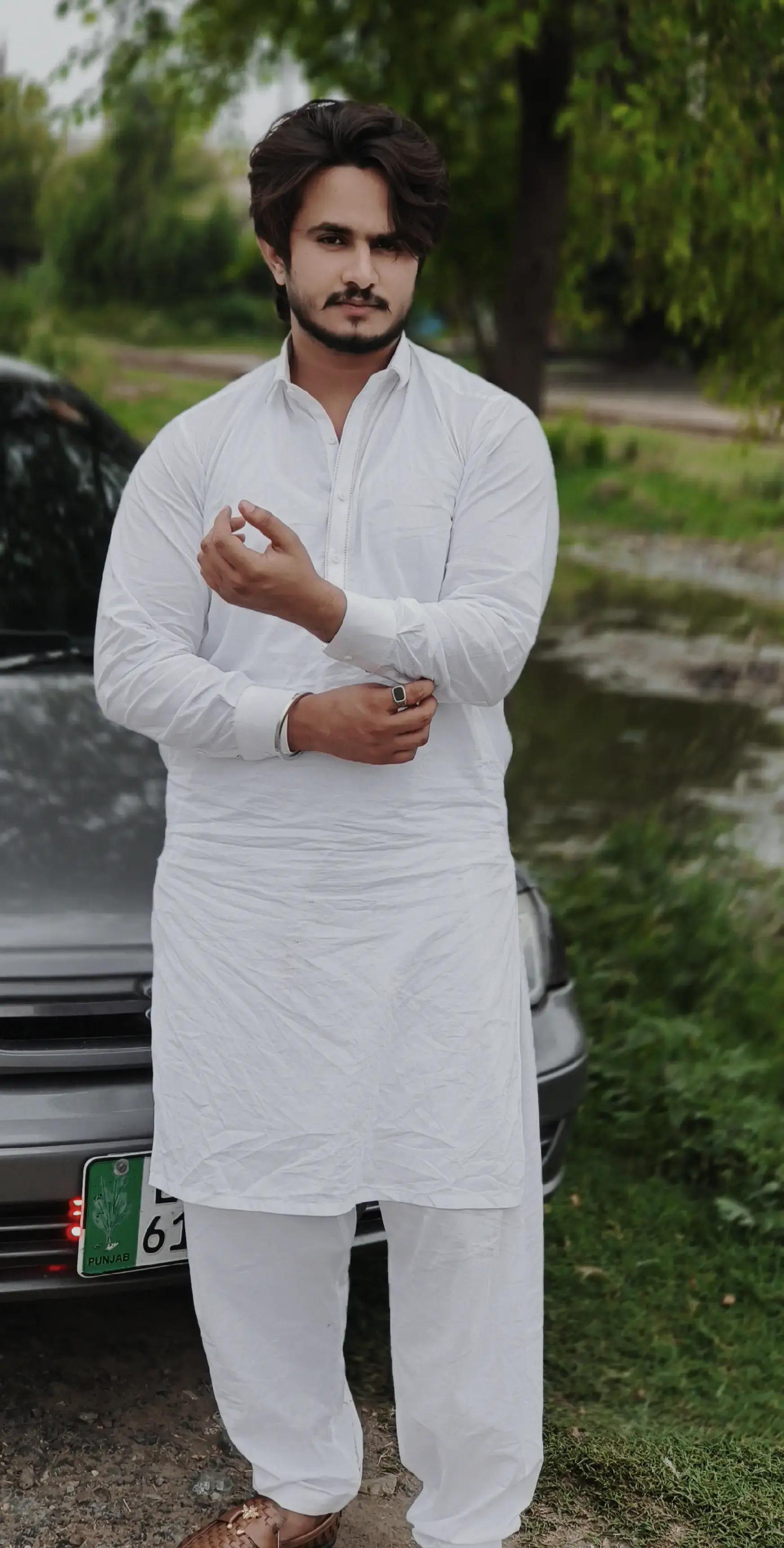 @👼ملک حیدر💸