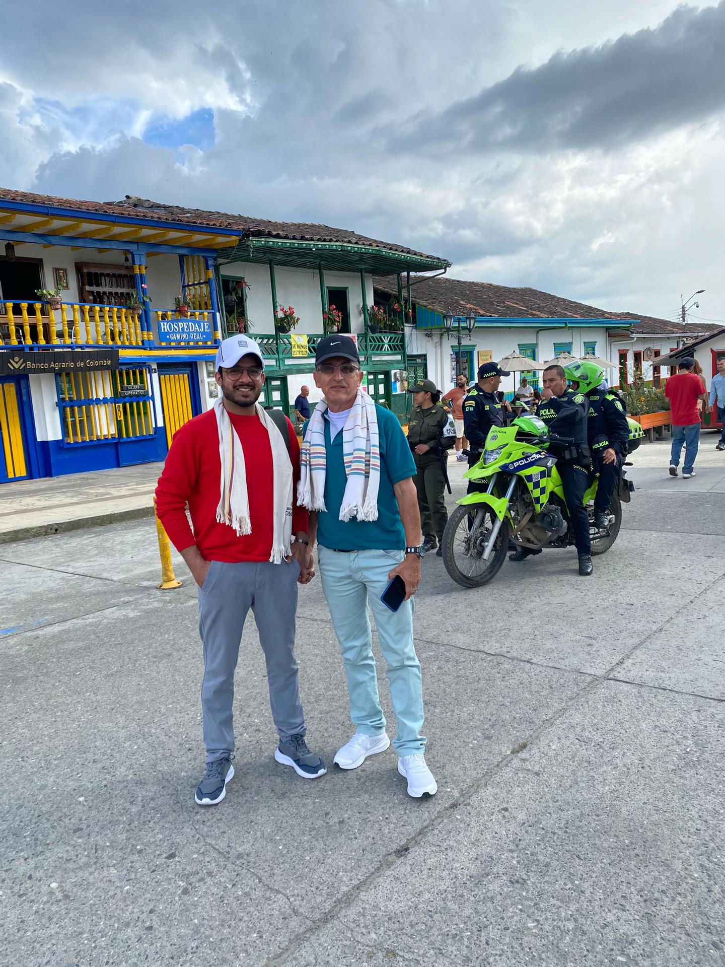 @AAL Mammufinds🇩🇪🇵🇰🇨🇴🇪🇺