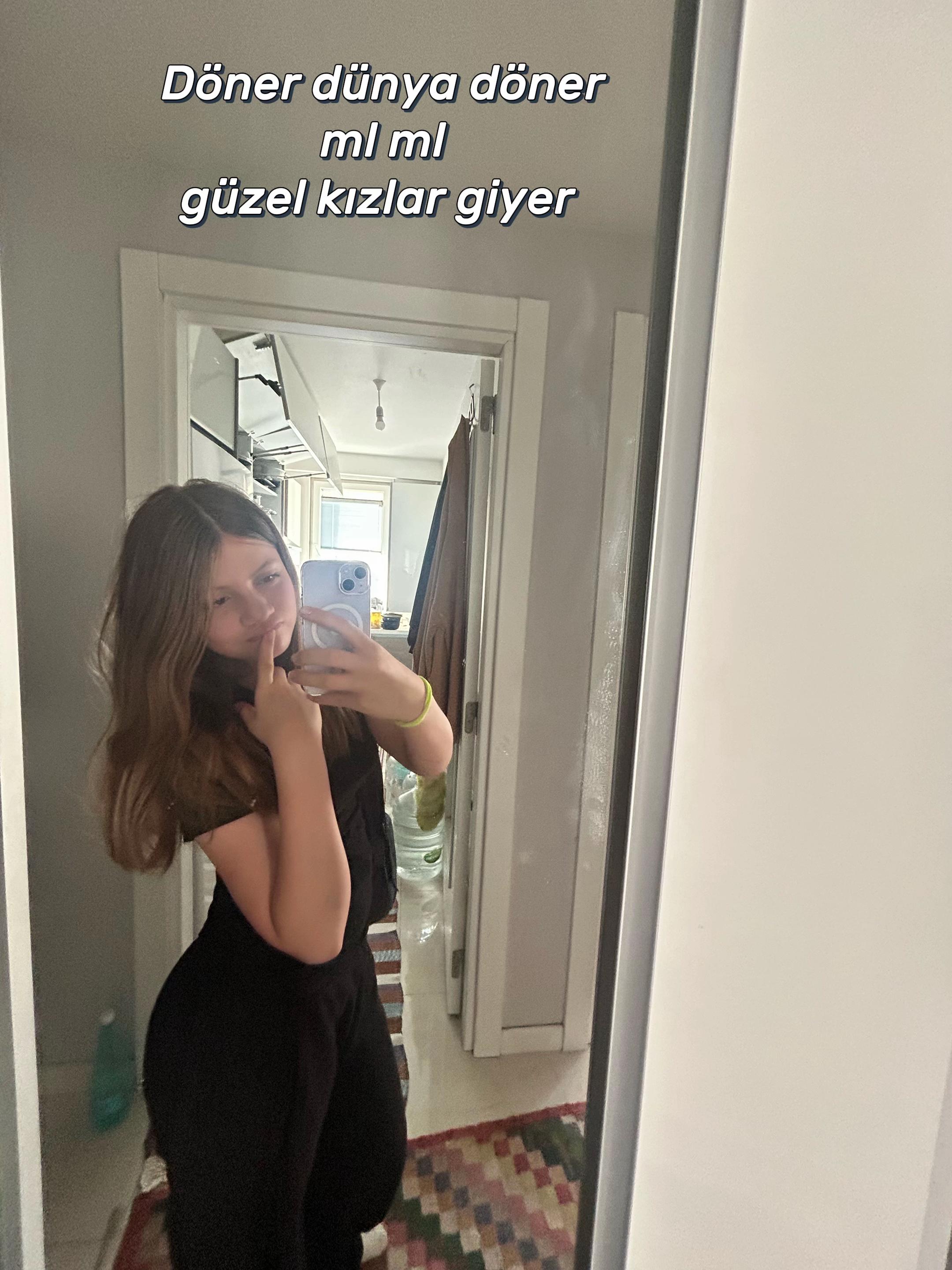 @Elifnisaw