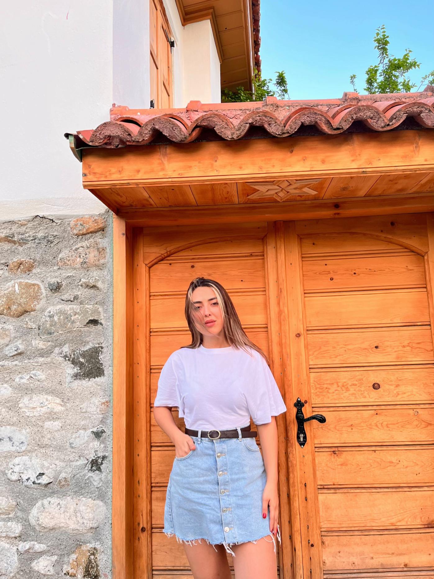 @𝒀