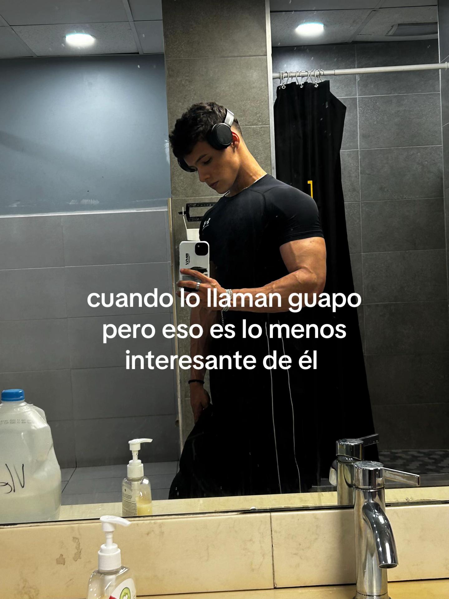 @𝒮