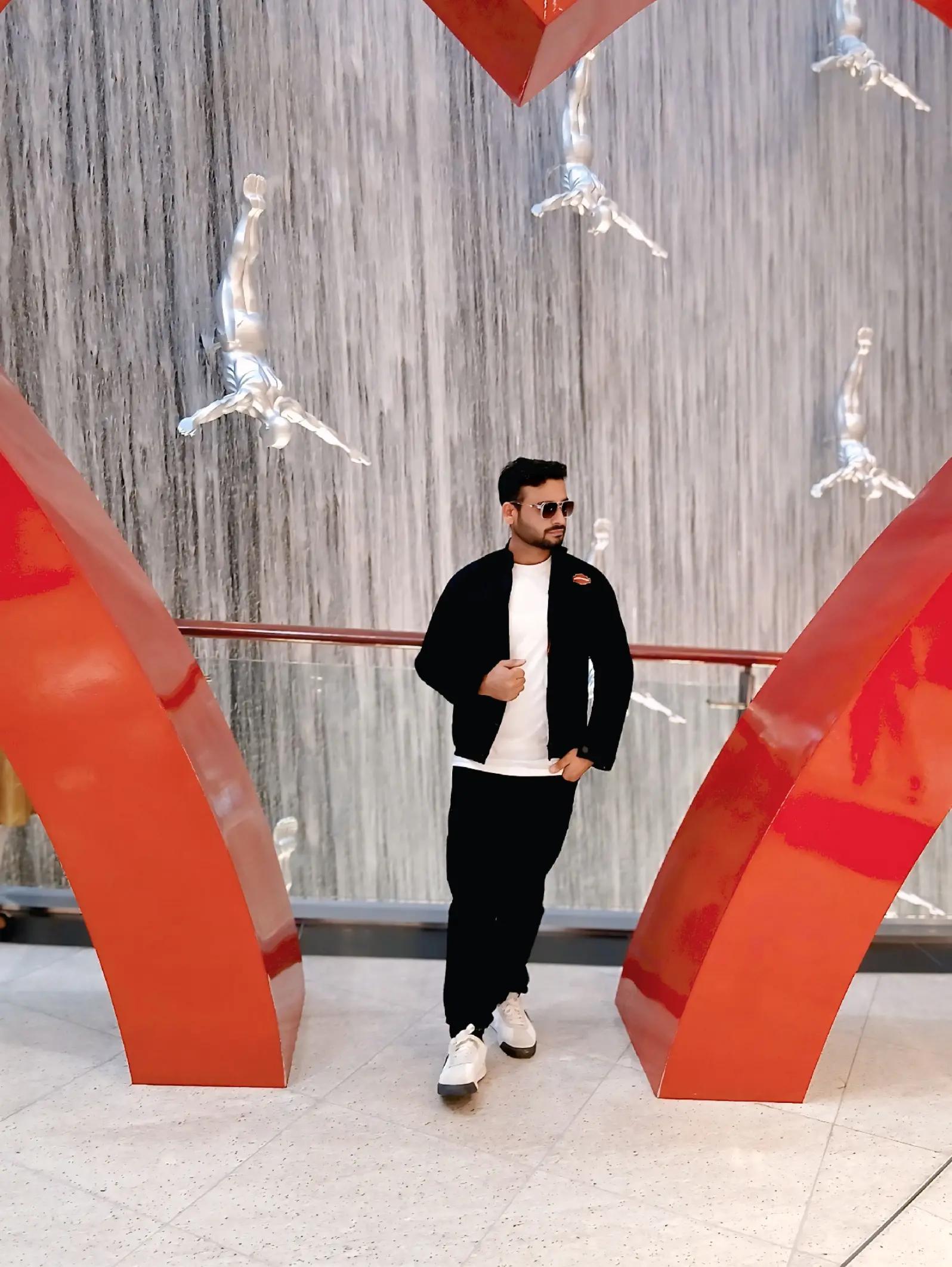 @Haseeb Gour🇮🇳🇦🇪