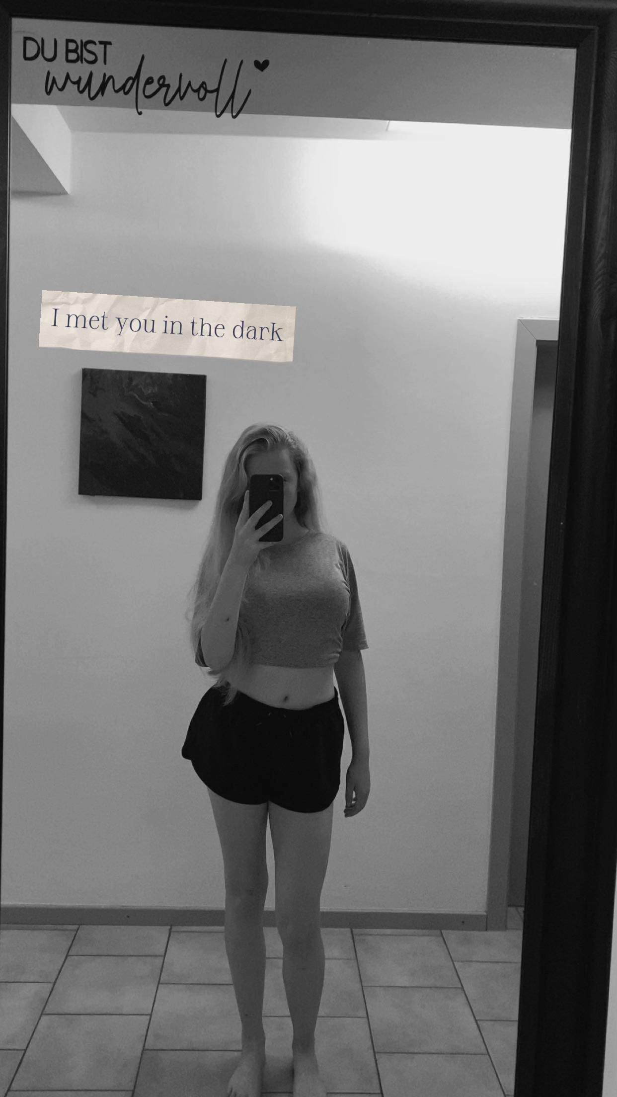 @𝐊𝐚𝐭𝐡𝐢🦋