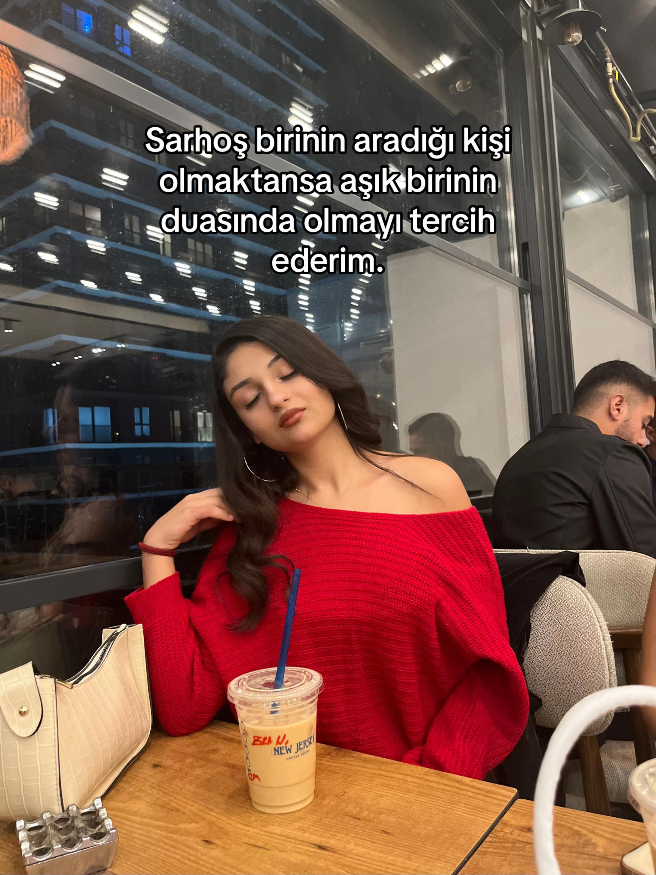 @Esraaa