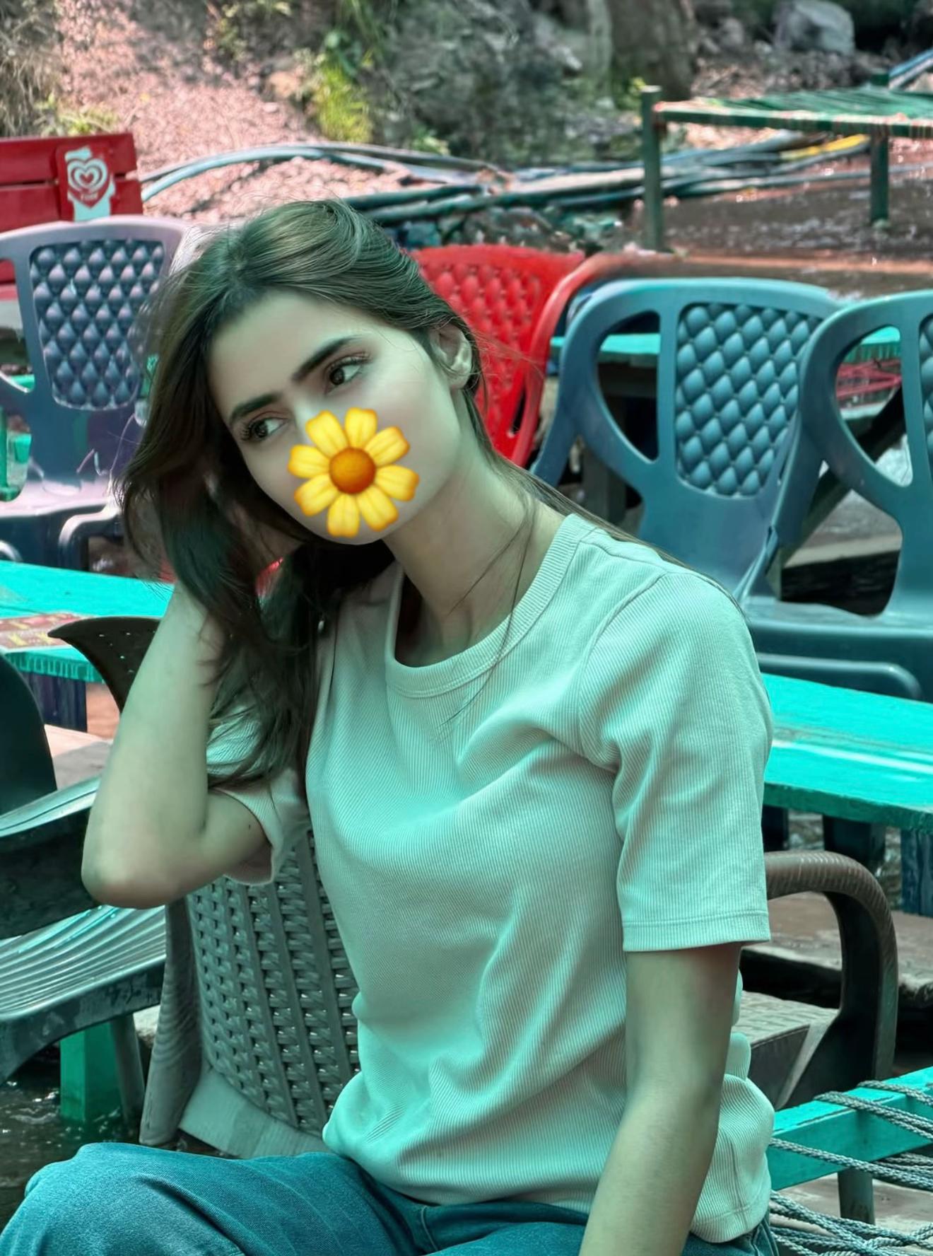 @🦋 ＥＳＨＡＬ 🧚&zwj;♀️
