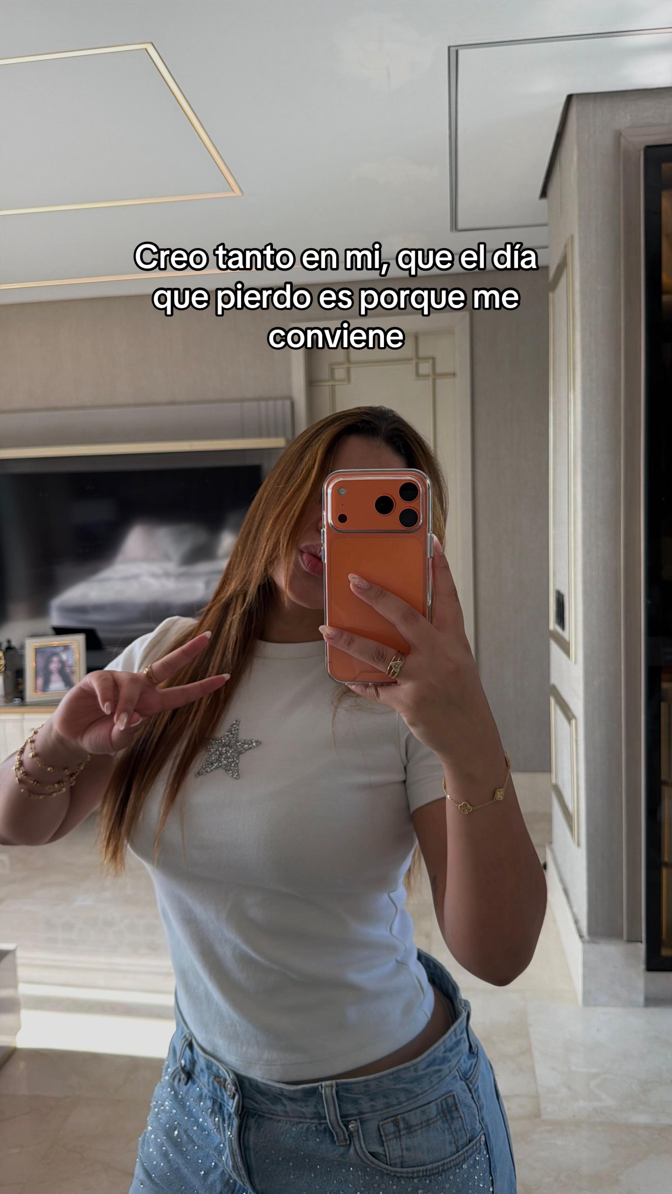 @Victoria Acosta