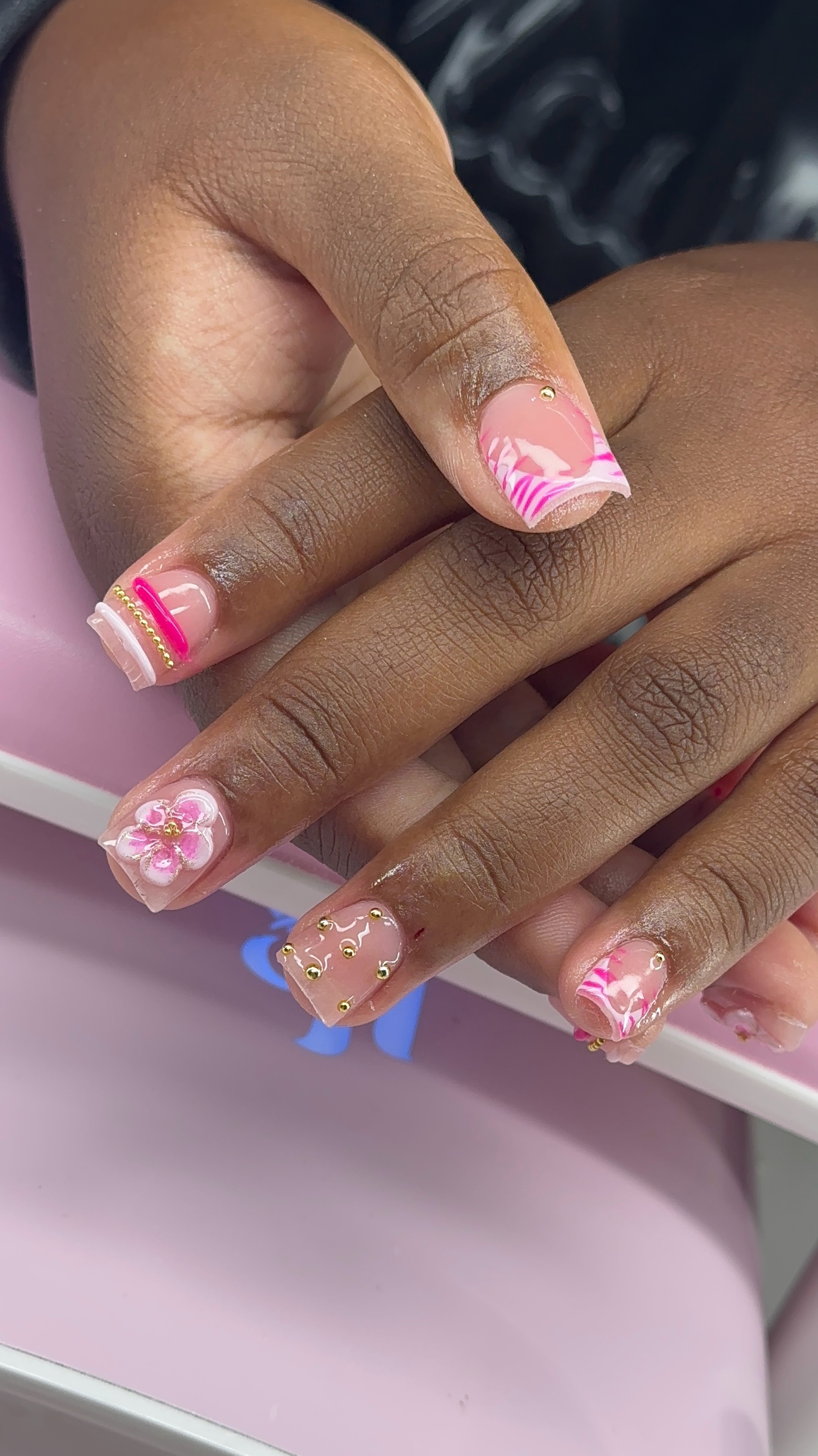 @TheNailR00m