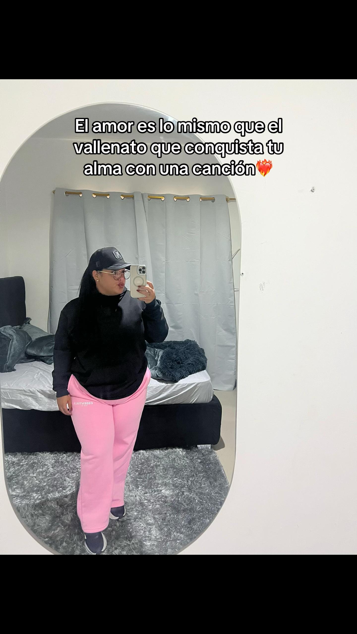 @𝓜𝓲𝓰𝓾𝓮𝓵𝔂💕