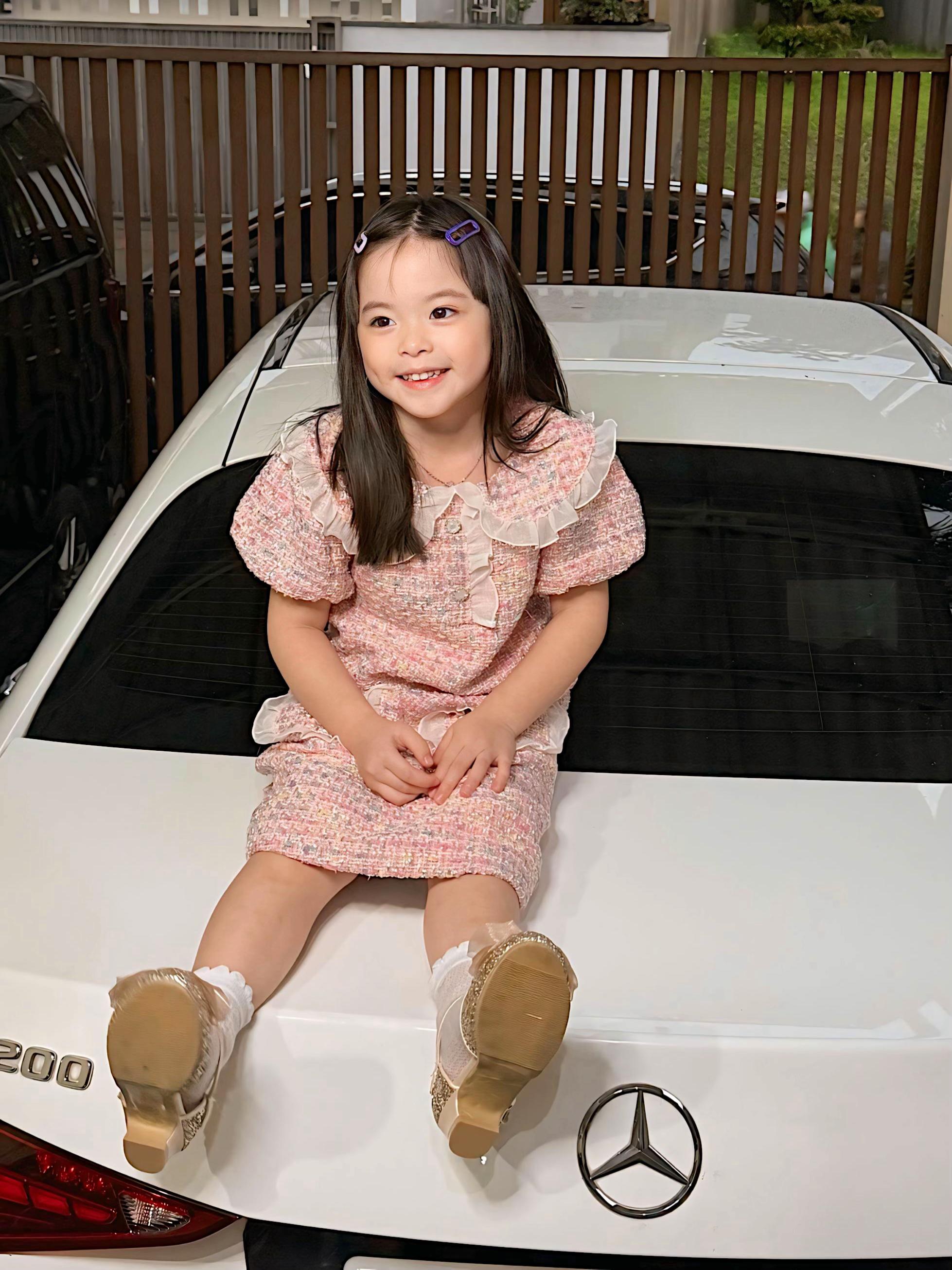 @merossa novega putri