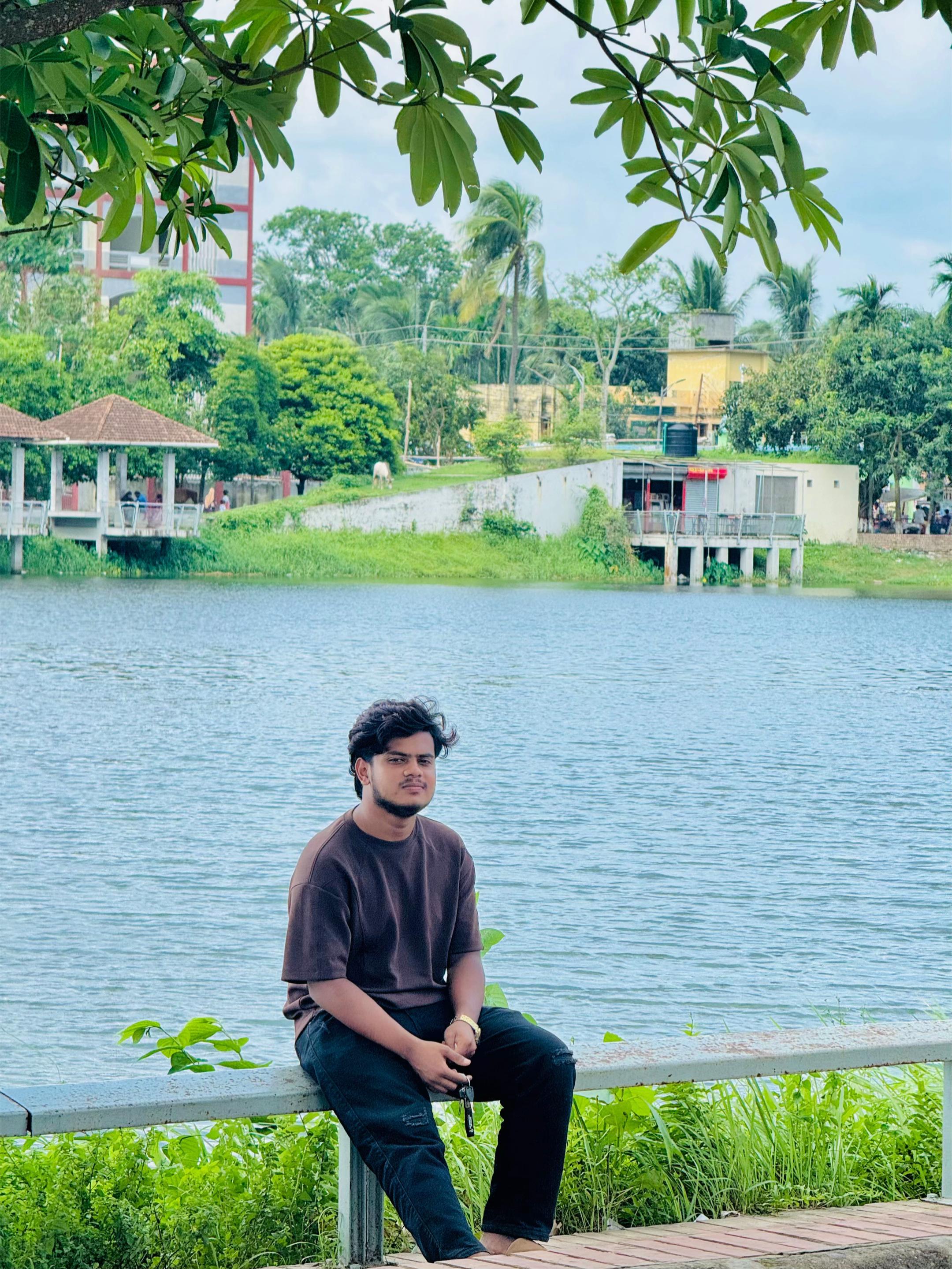 @<..🥷 Azmir 🐊..>