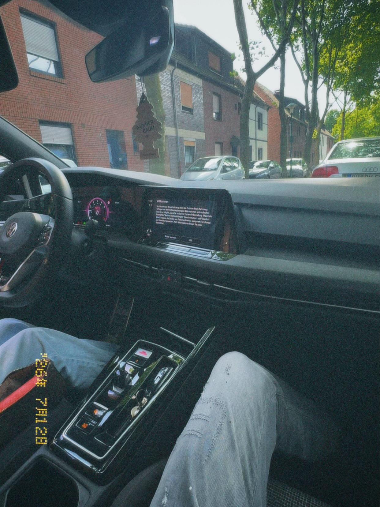 @💸