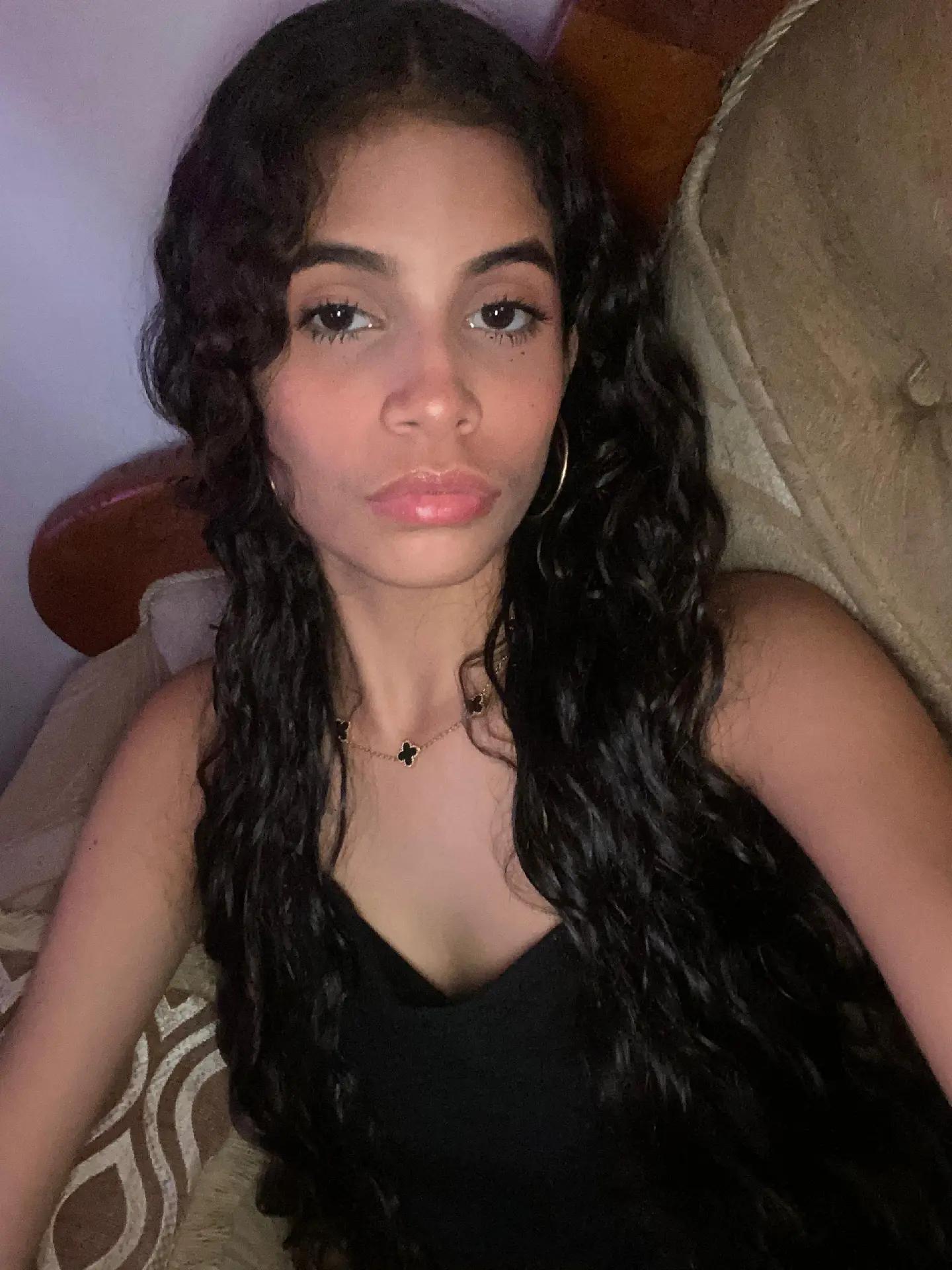@Camila