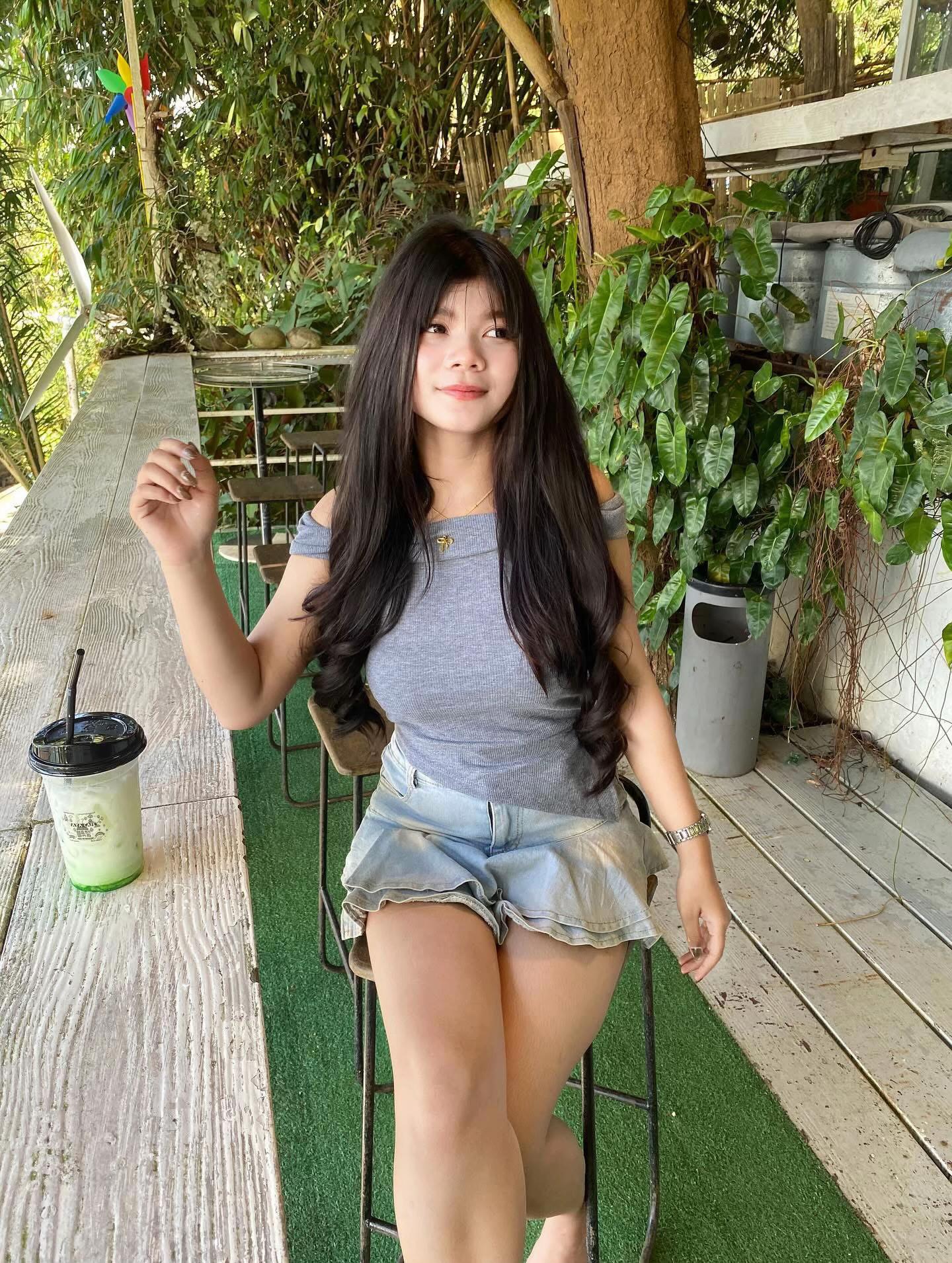 @อยากจะกินชาเขียวว🍵
