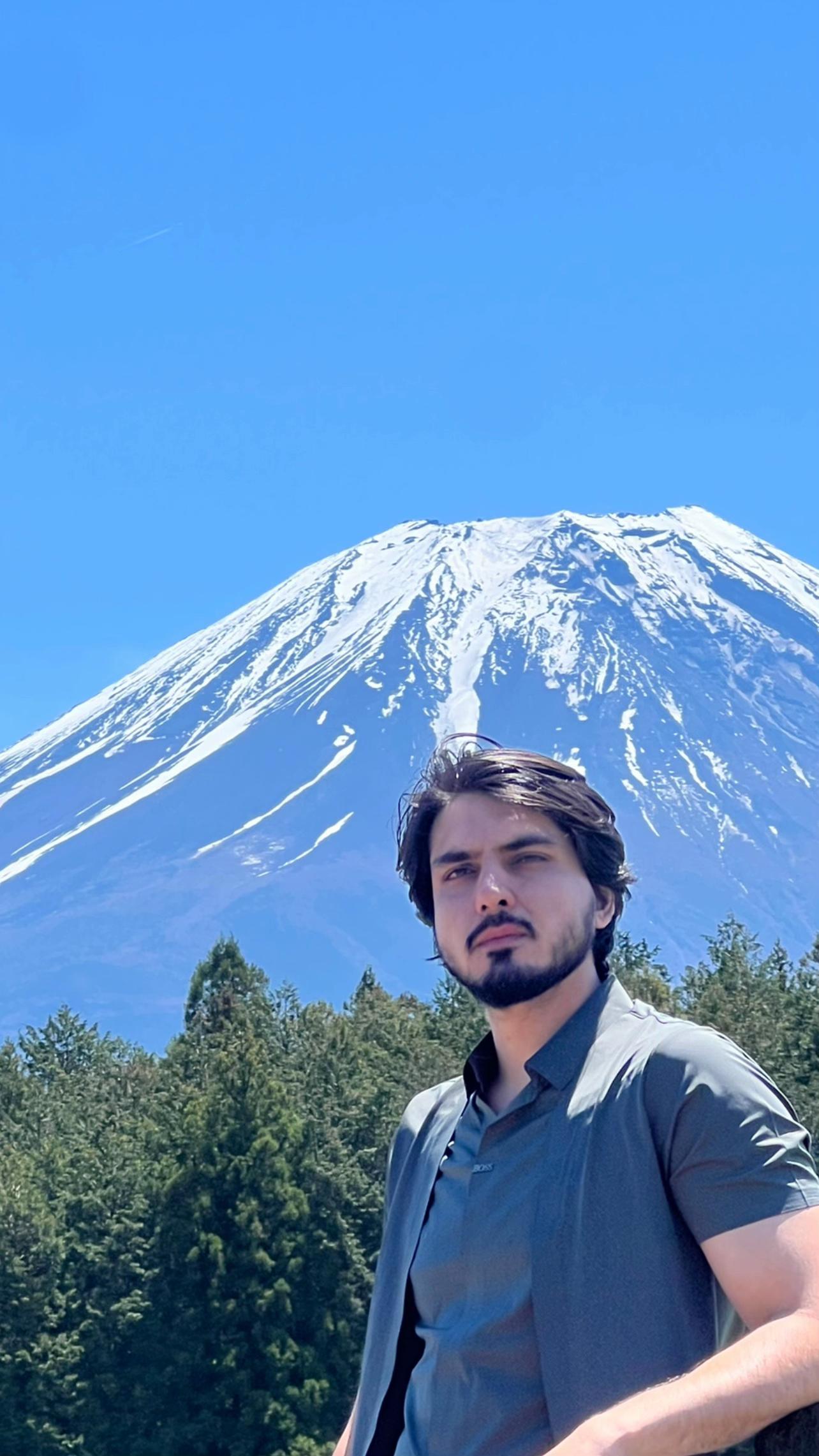 @Fadii Afridi 🖤🥀