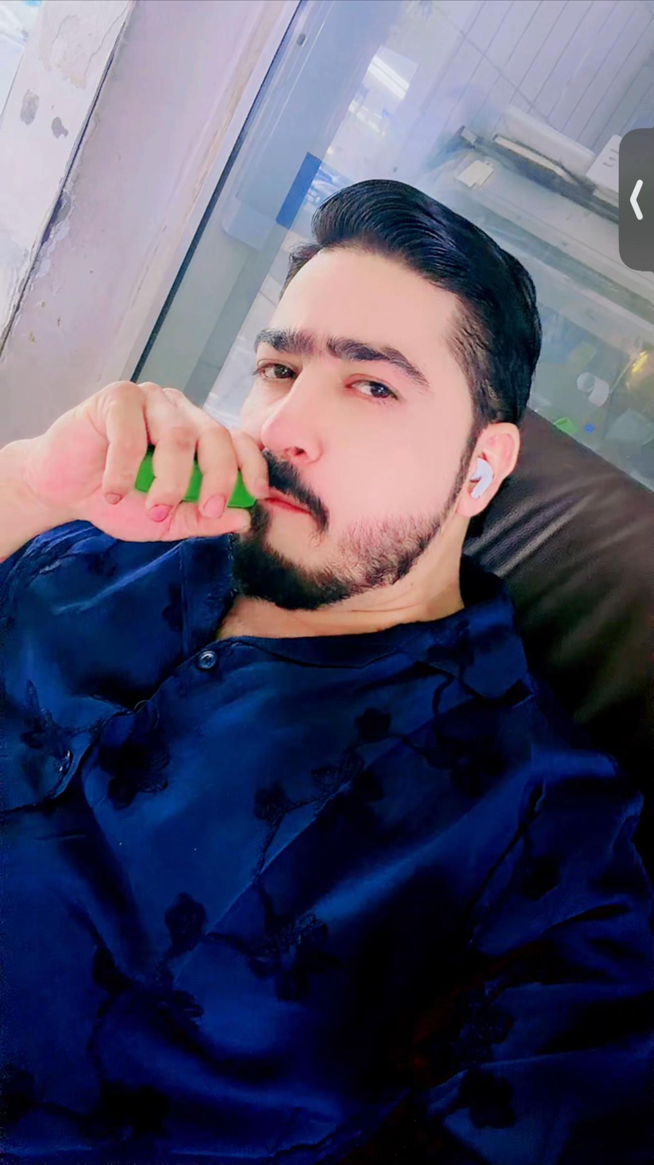 @Qasim Alvi428