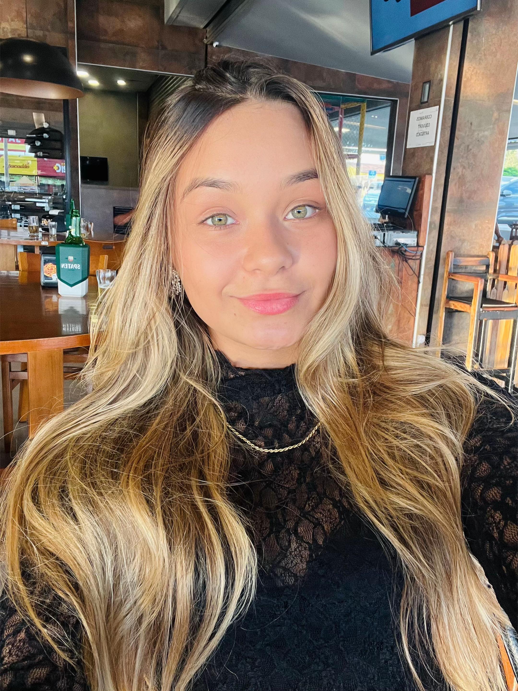 @annaheloisa