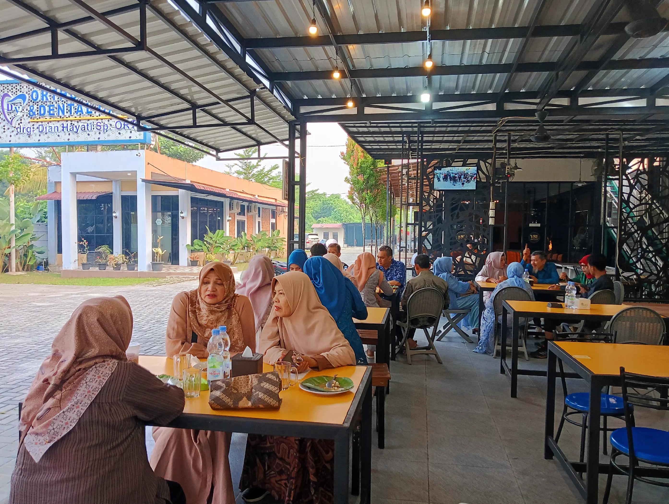 @Sate Padang YSL