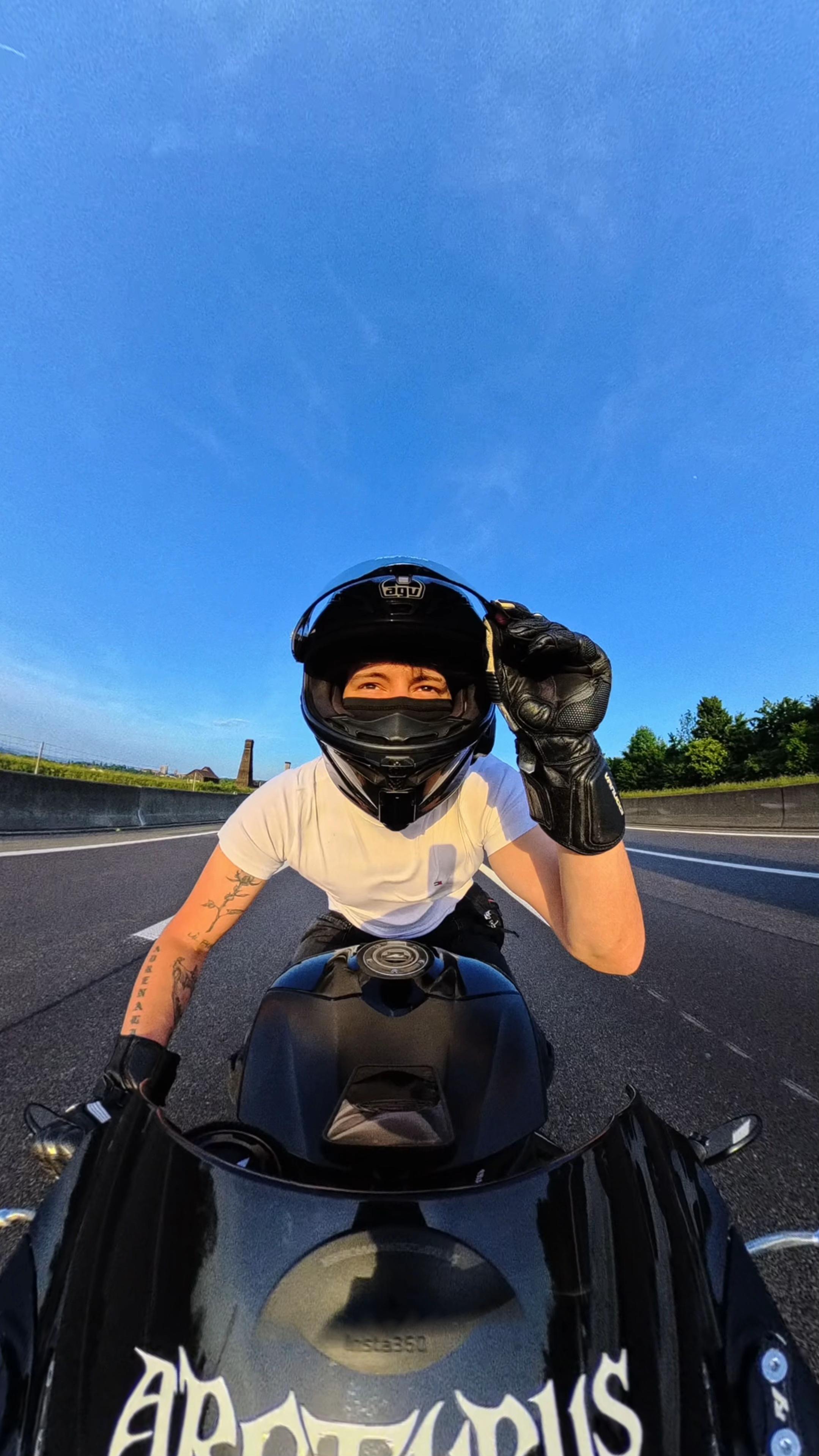 @𝕷𝖚𝖈𝖆 | Z900