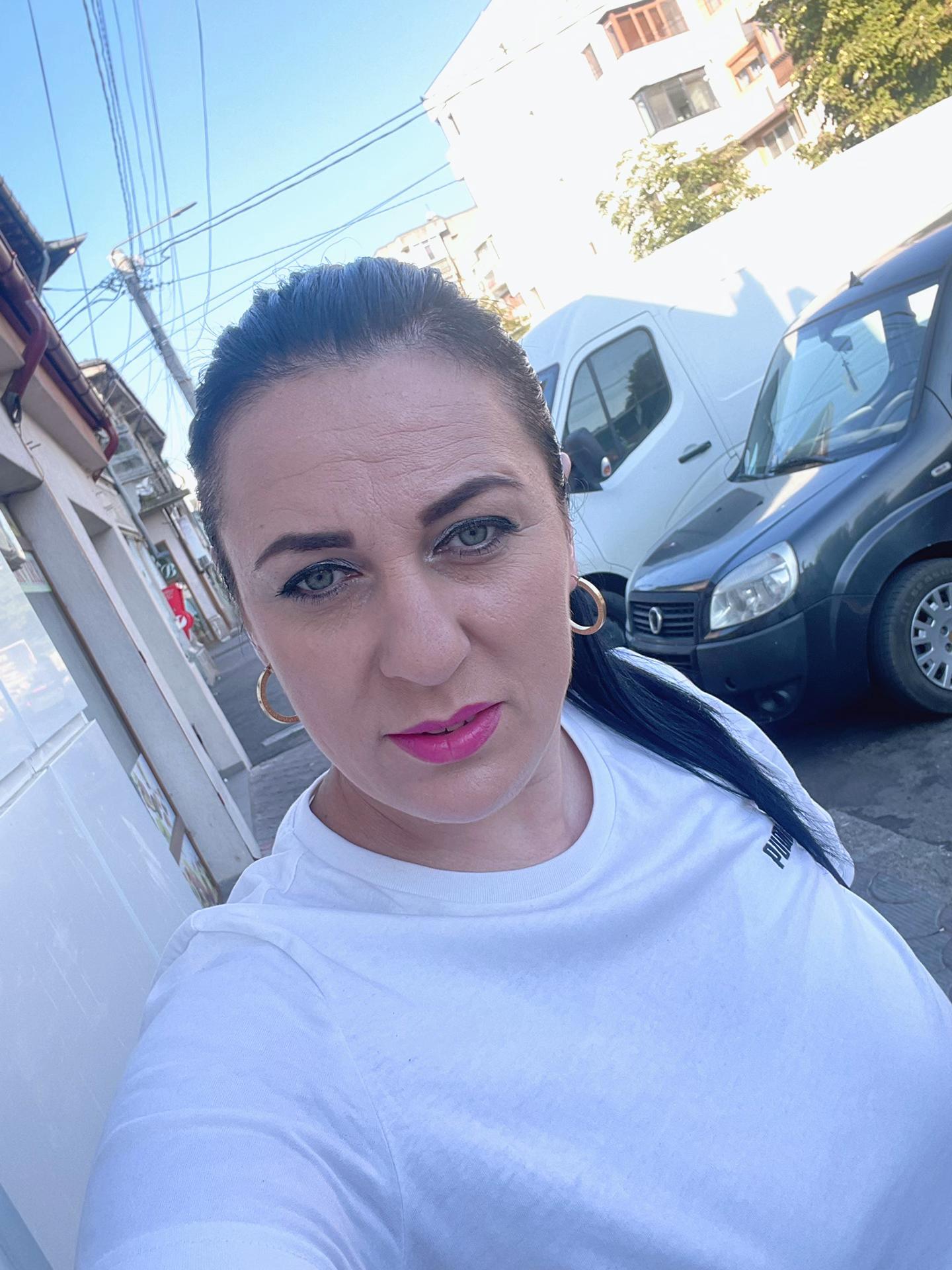@Elena Maria