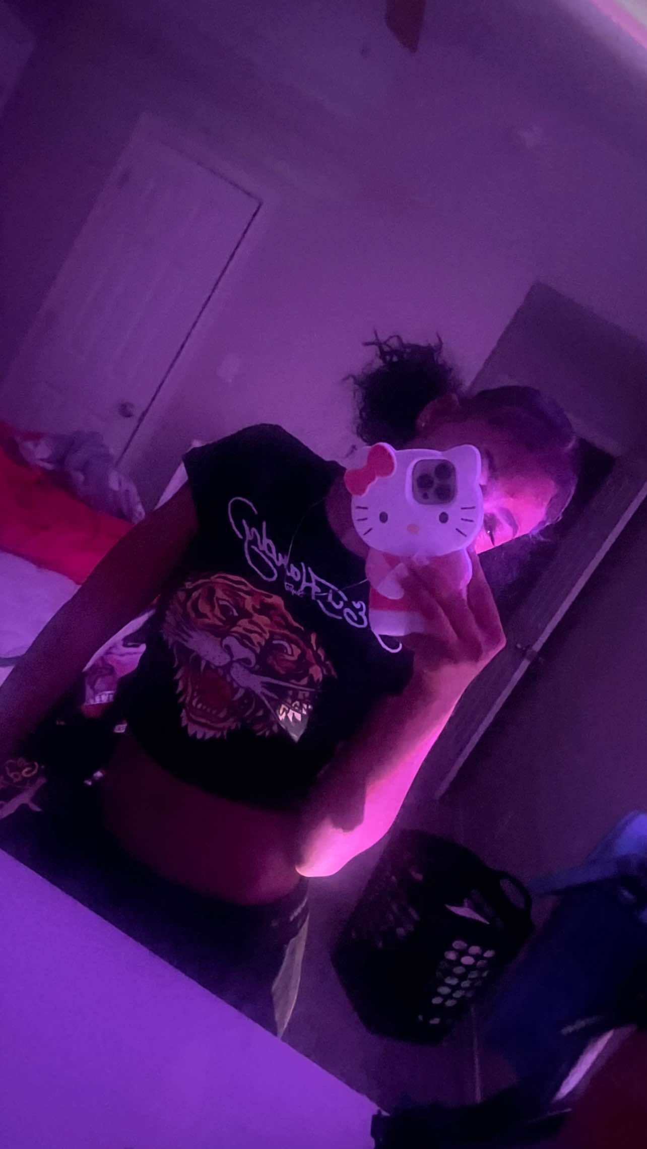 @Skyee 💦🌺