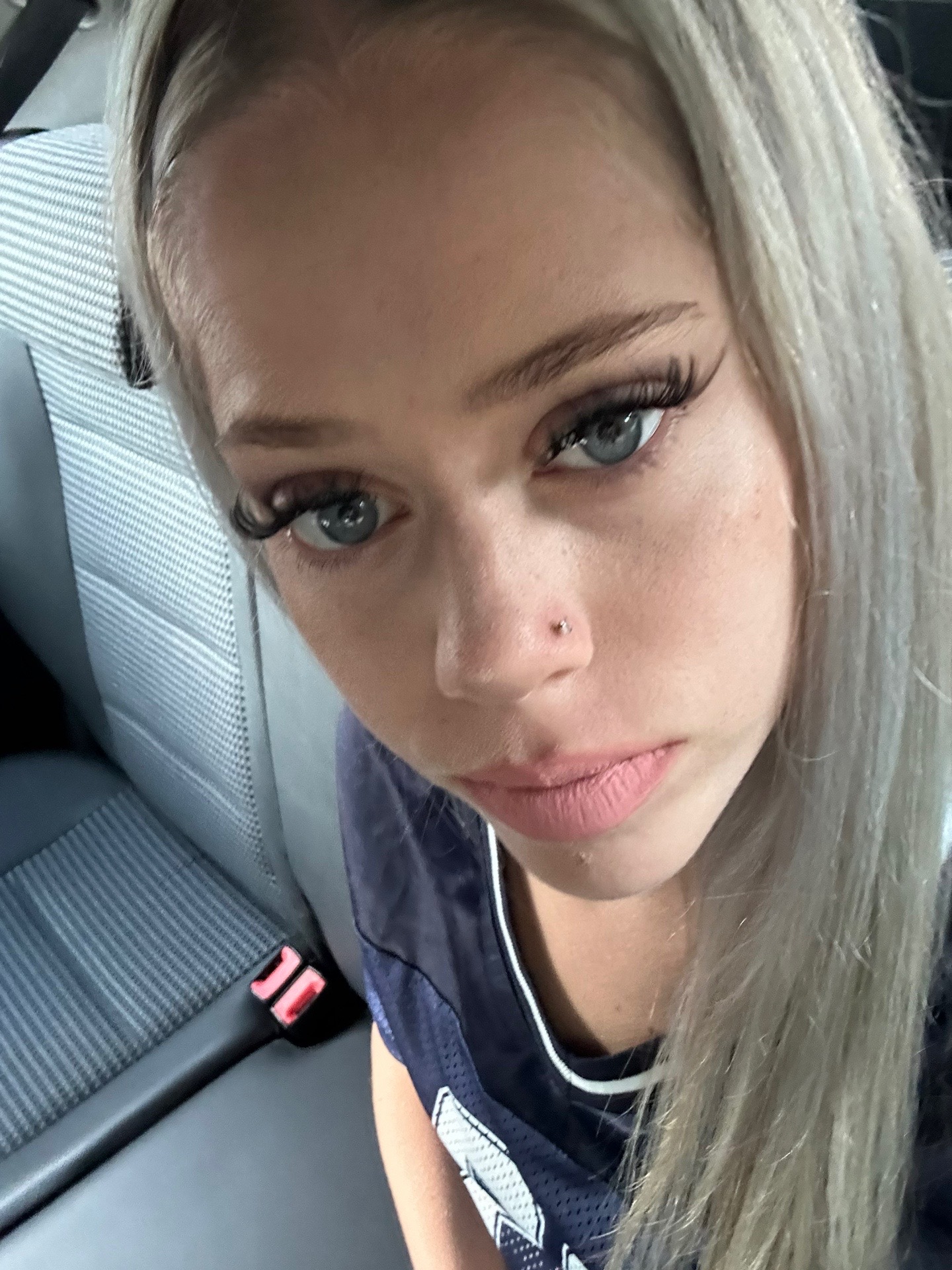 @yo_eeleynora