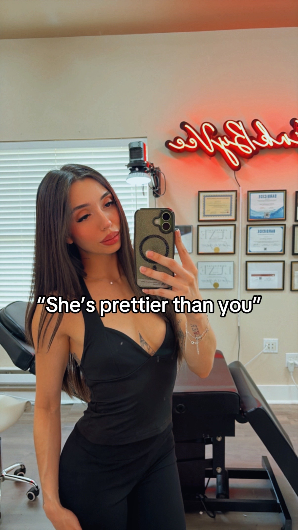 @Vivianabuds